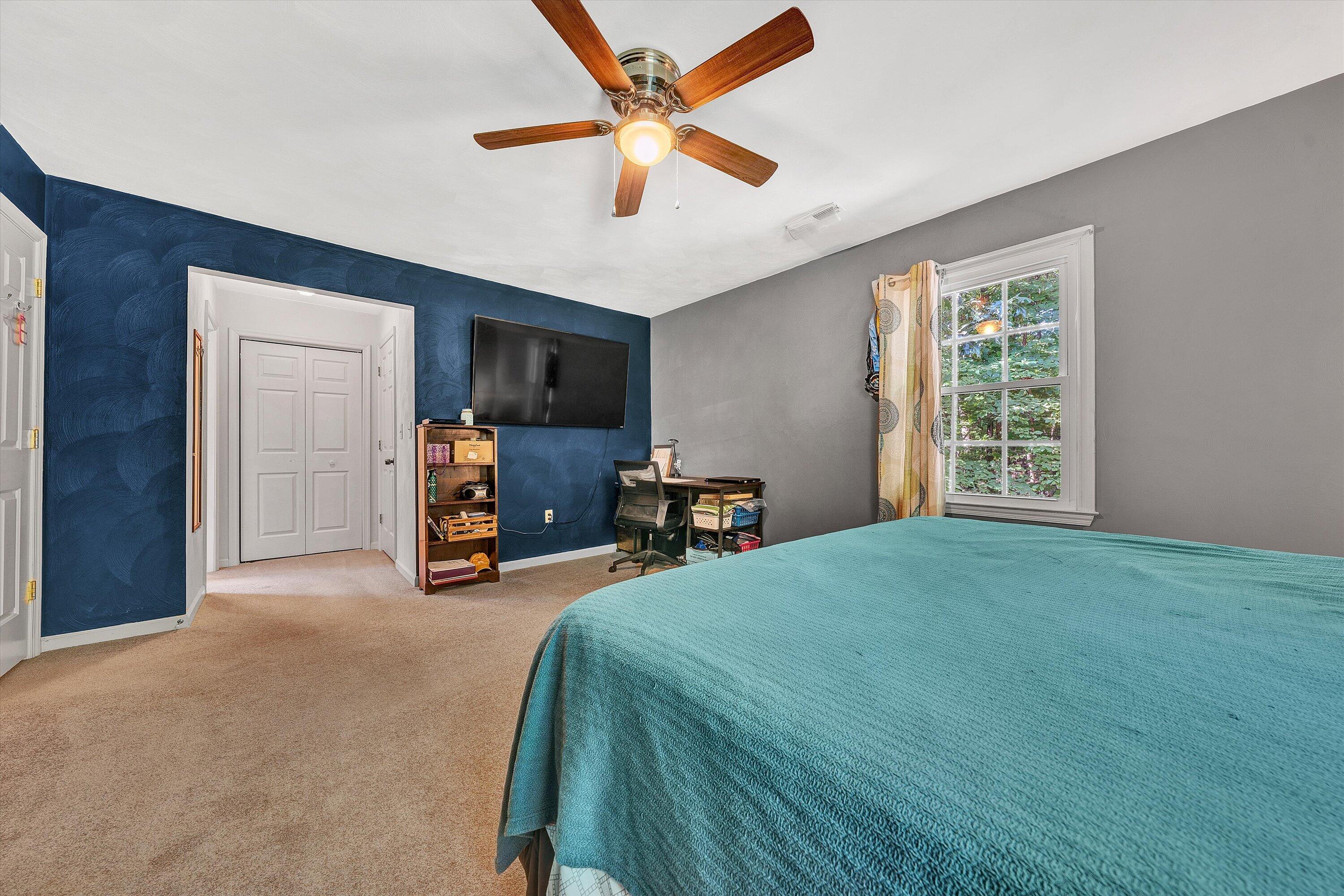 2402 Coachman DR