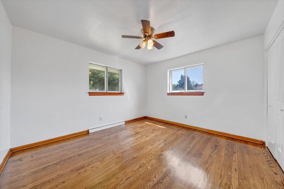 3332 Maplelawn AVE NW