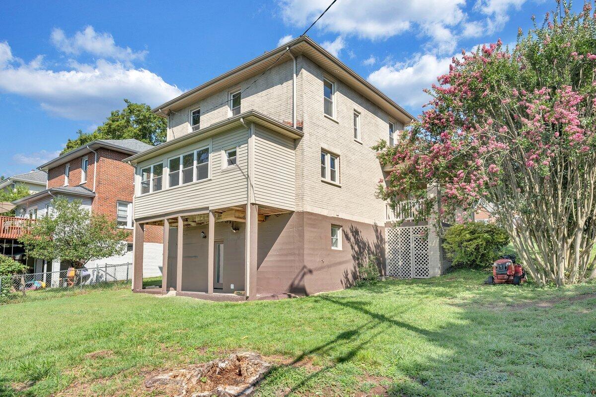 2702 Tillett RD SW