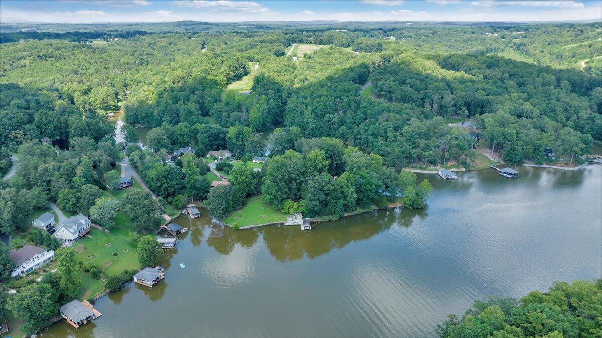 112 Crescent LN