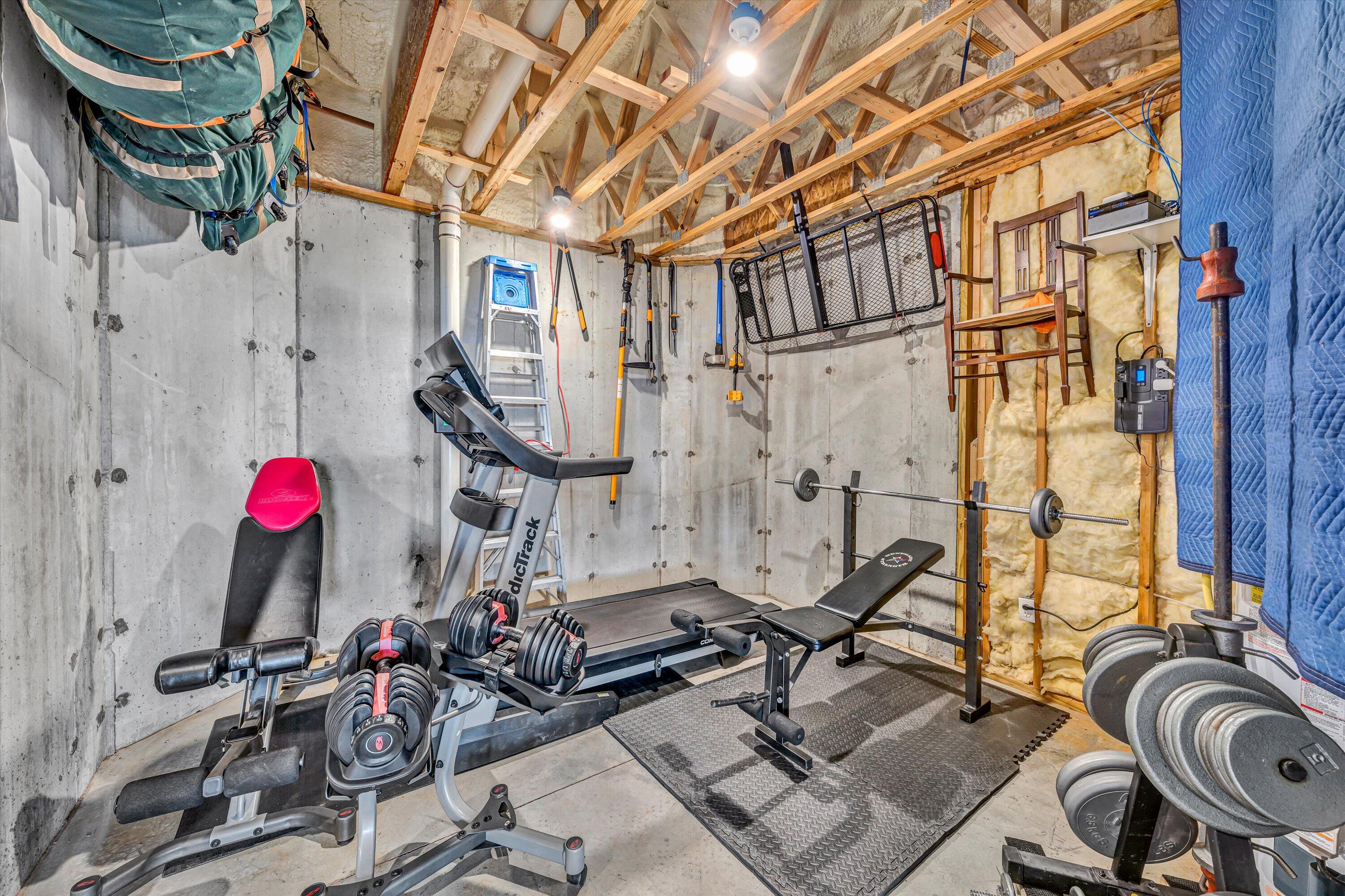 60 Westridge LN