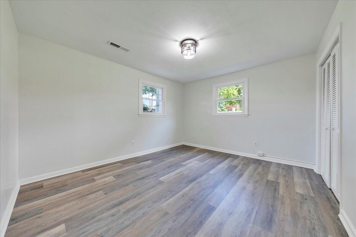 1331 Rainbow Forest DR