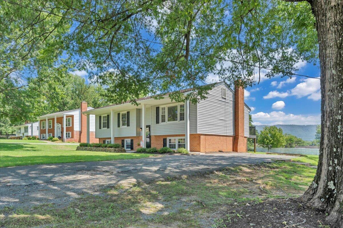 1331 Rainbow Forest DR