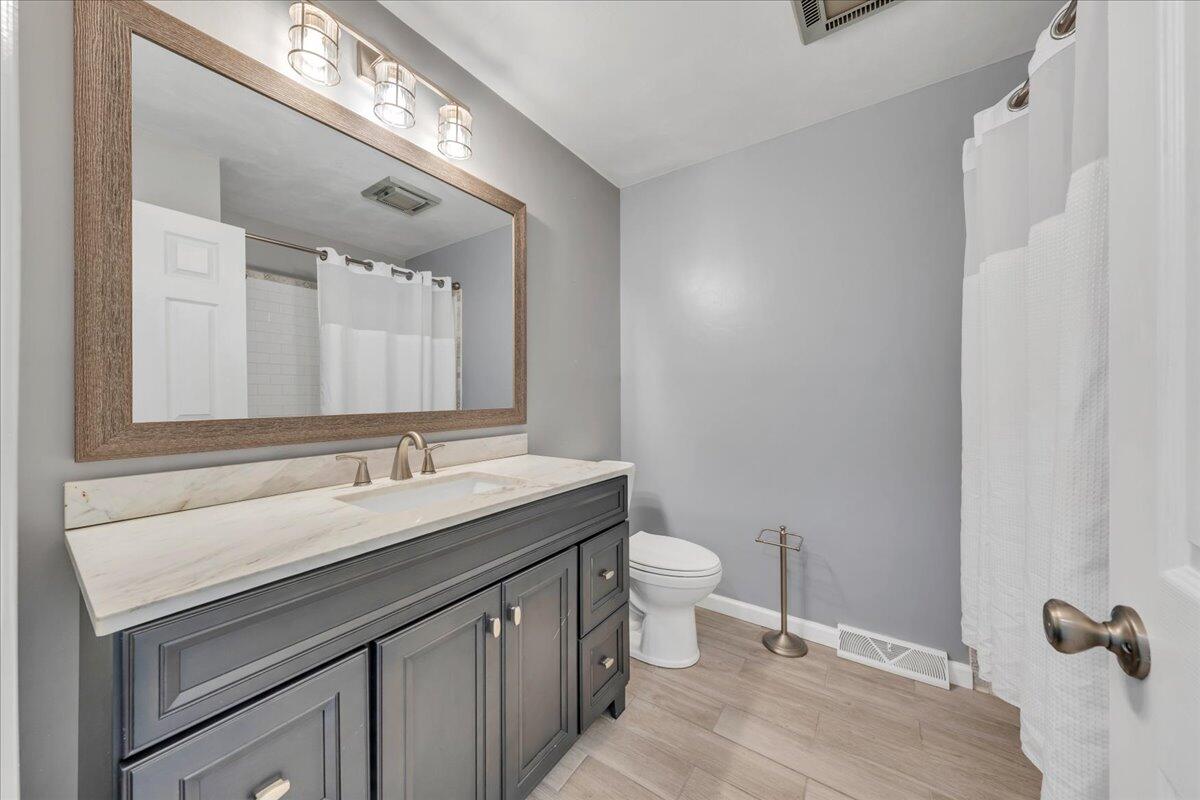 1331 Rainbow Forest DR