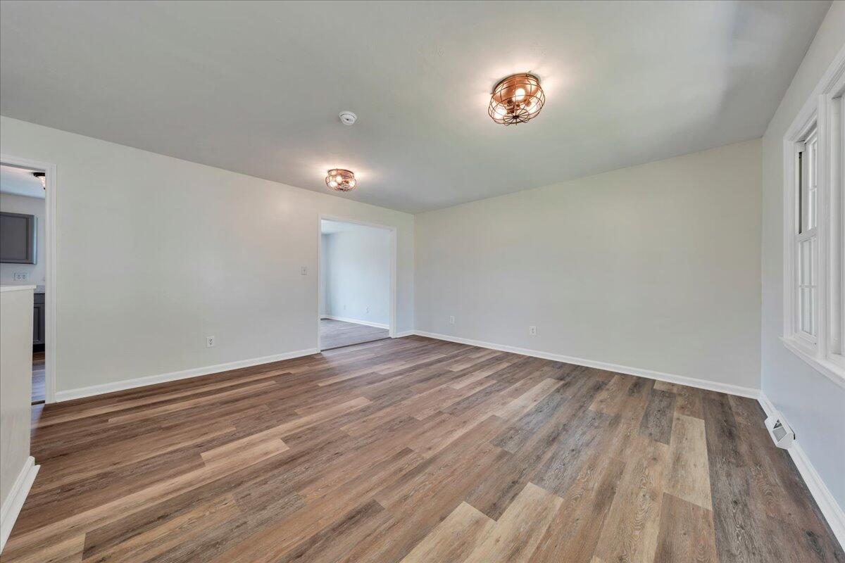 1331 Rainbow Forest DR