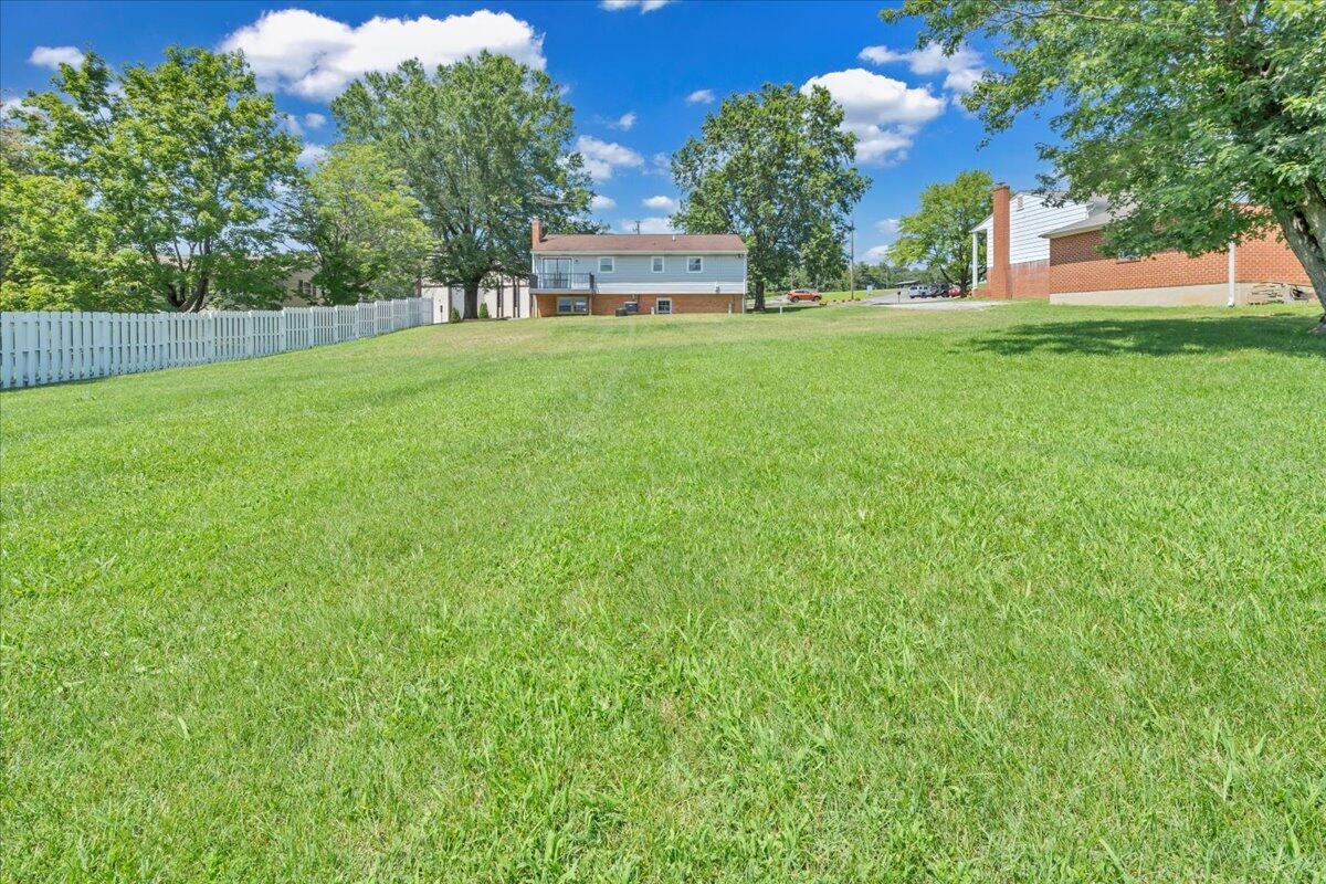 1331 Rainbow Forest DR