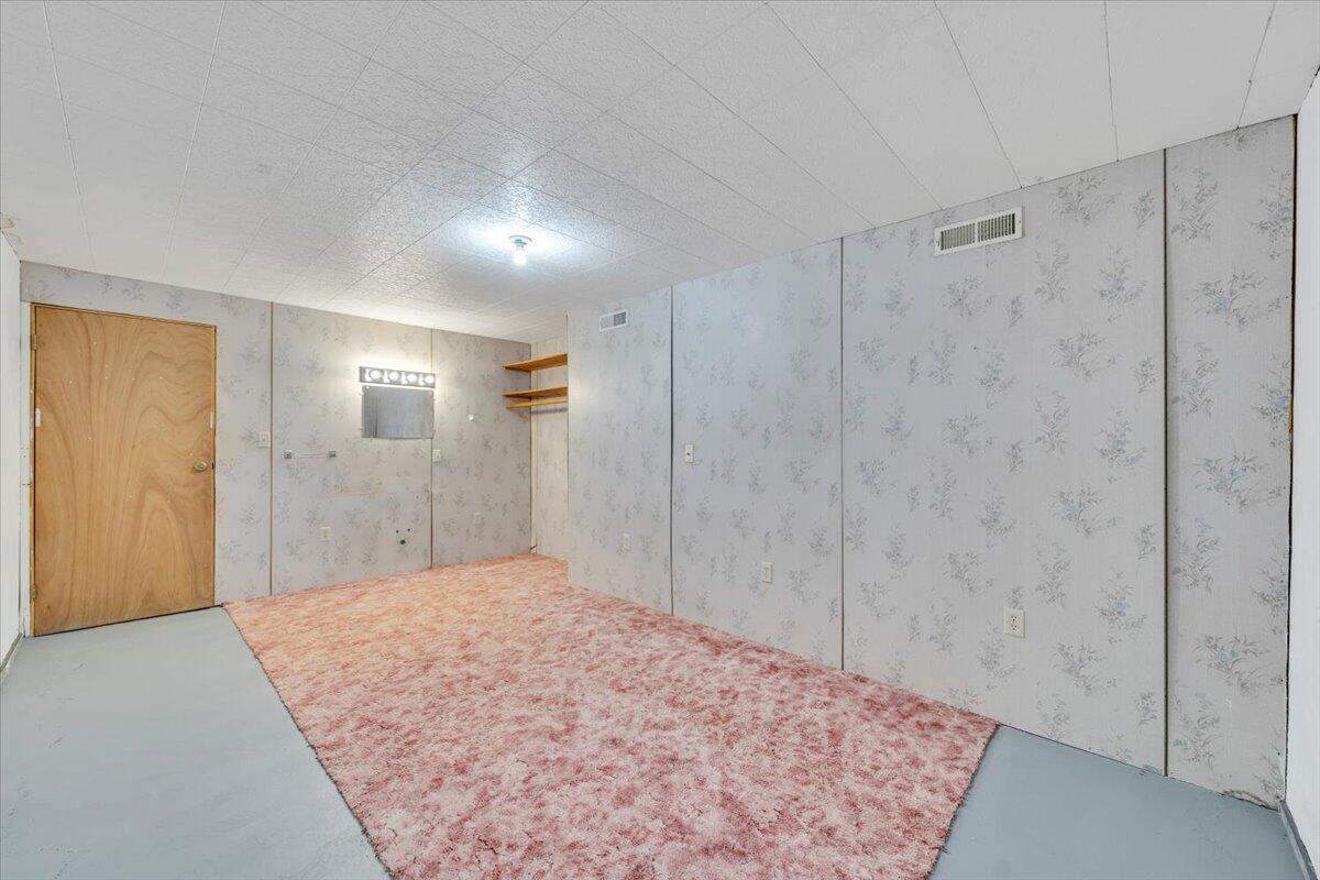 469 Ingal BLVD