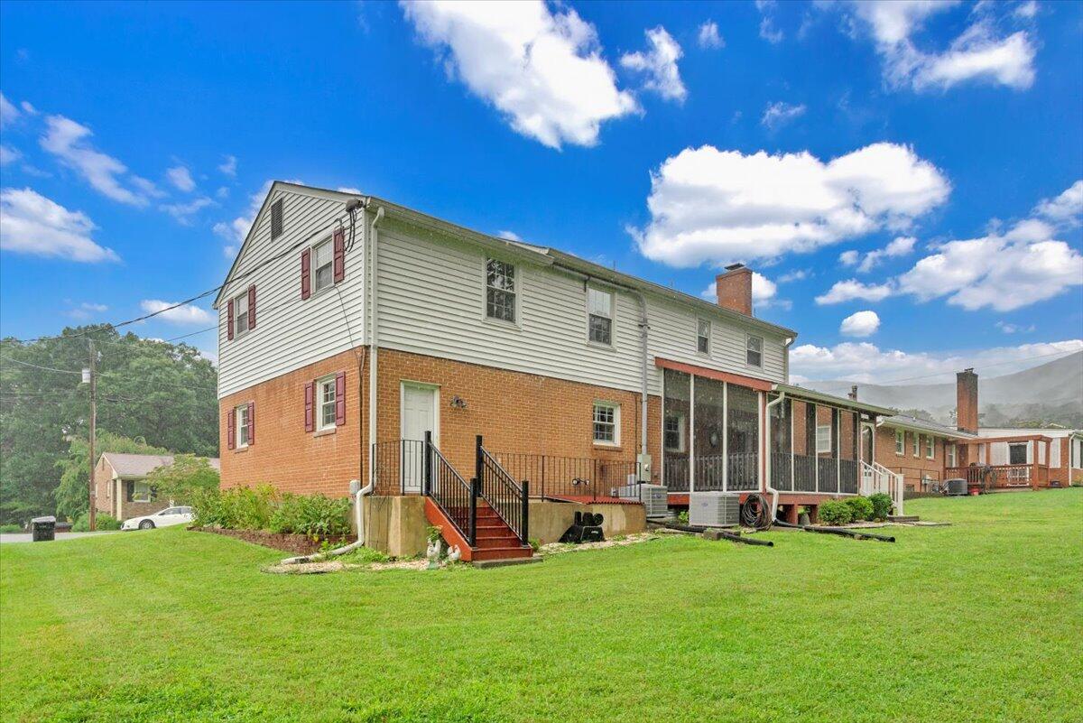 469 Ingal BLVD
