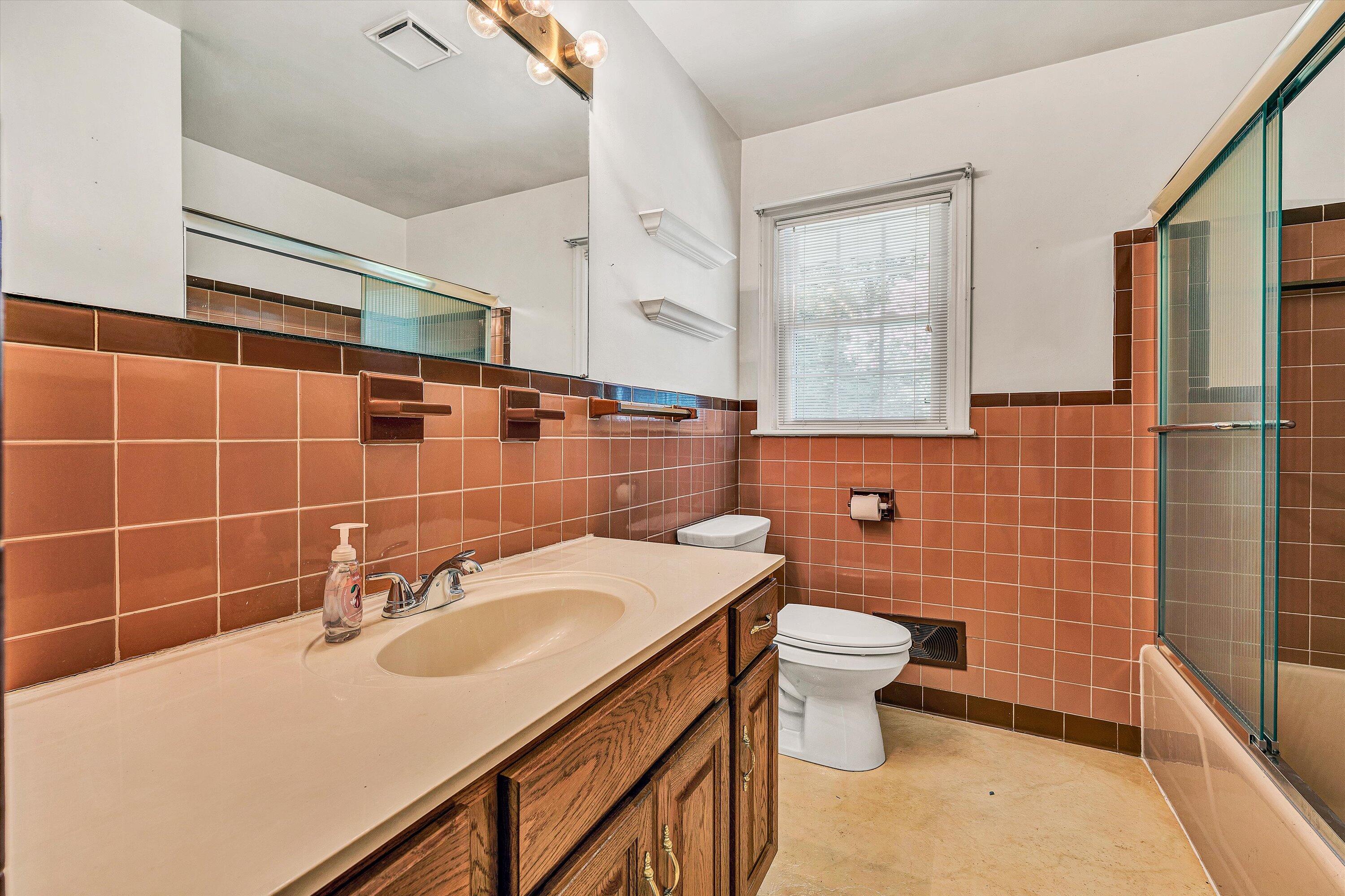 4725 Tree Top Camp RD