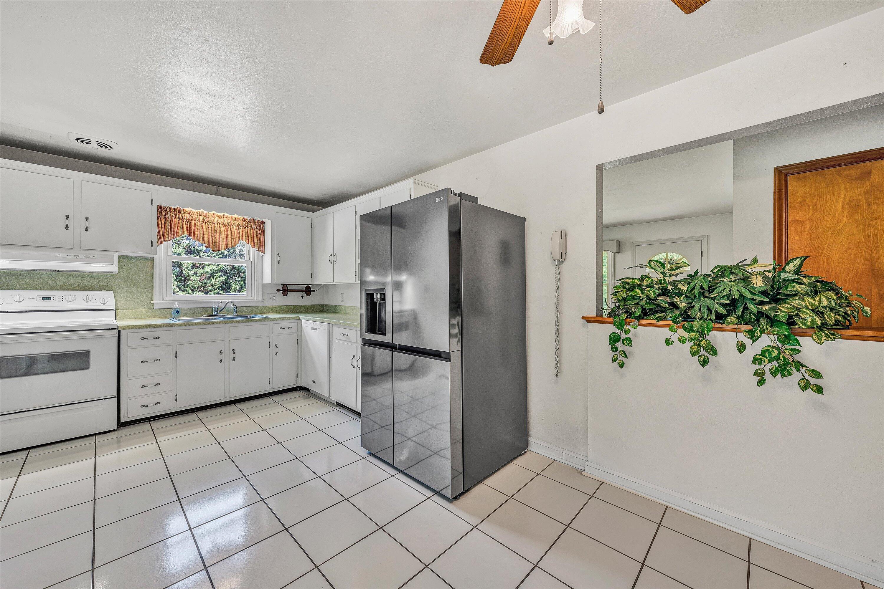 4725 Tree Top Camp RD