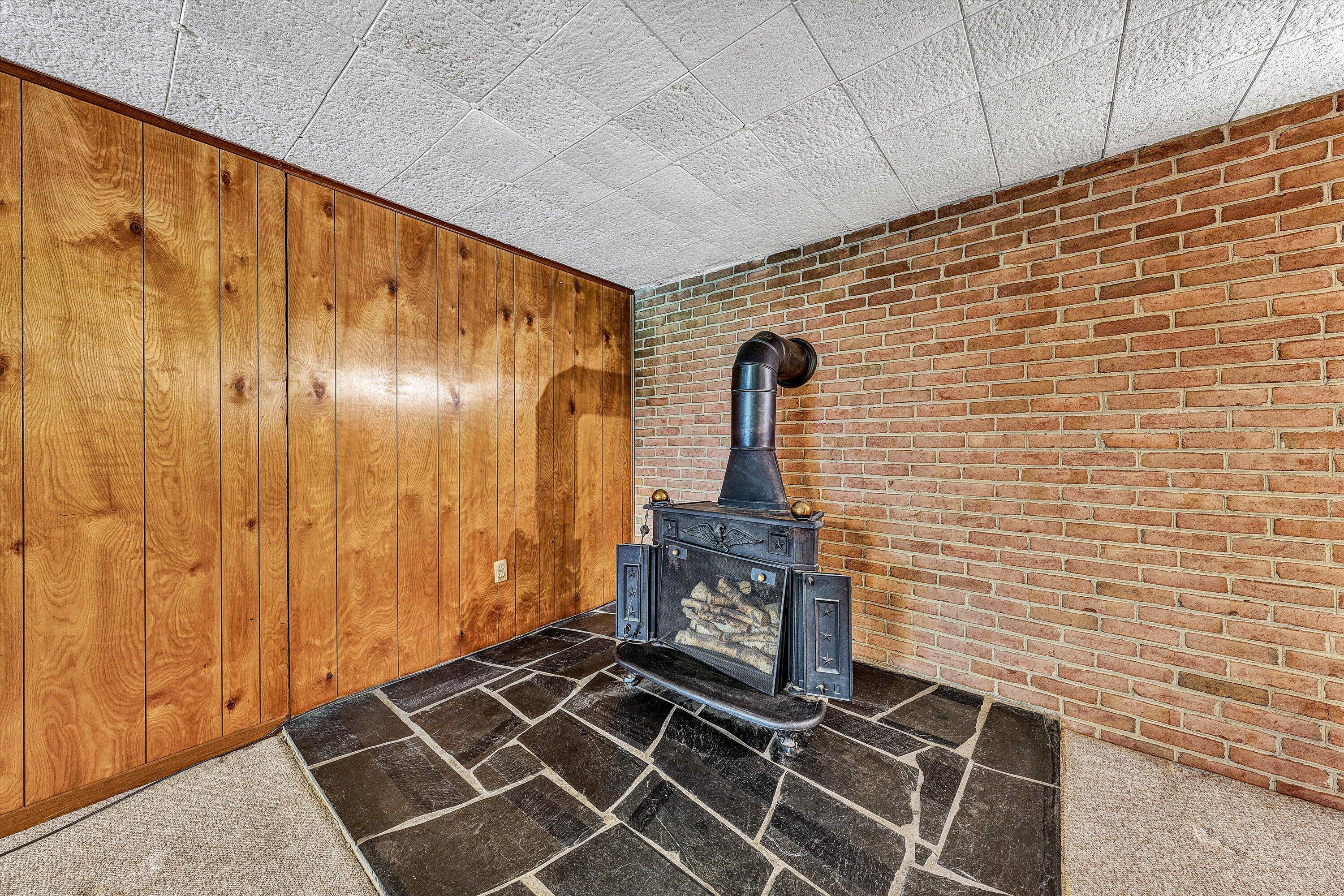 4725 Tree Top Camp RD