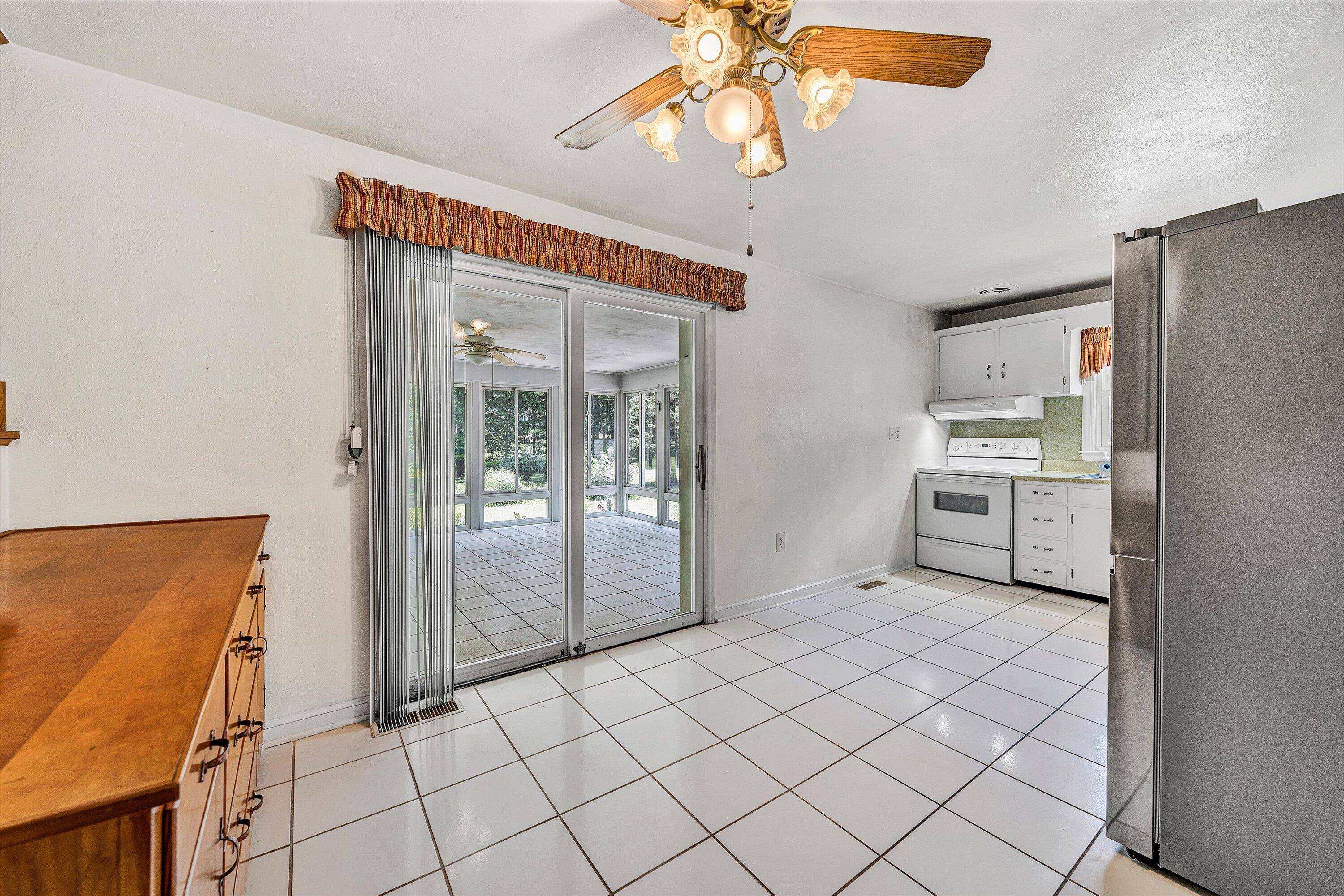 4725 Tree Top Camp RD