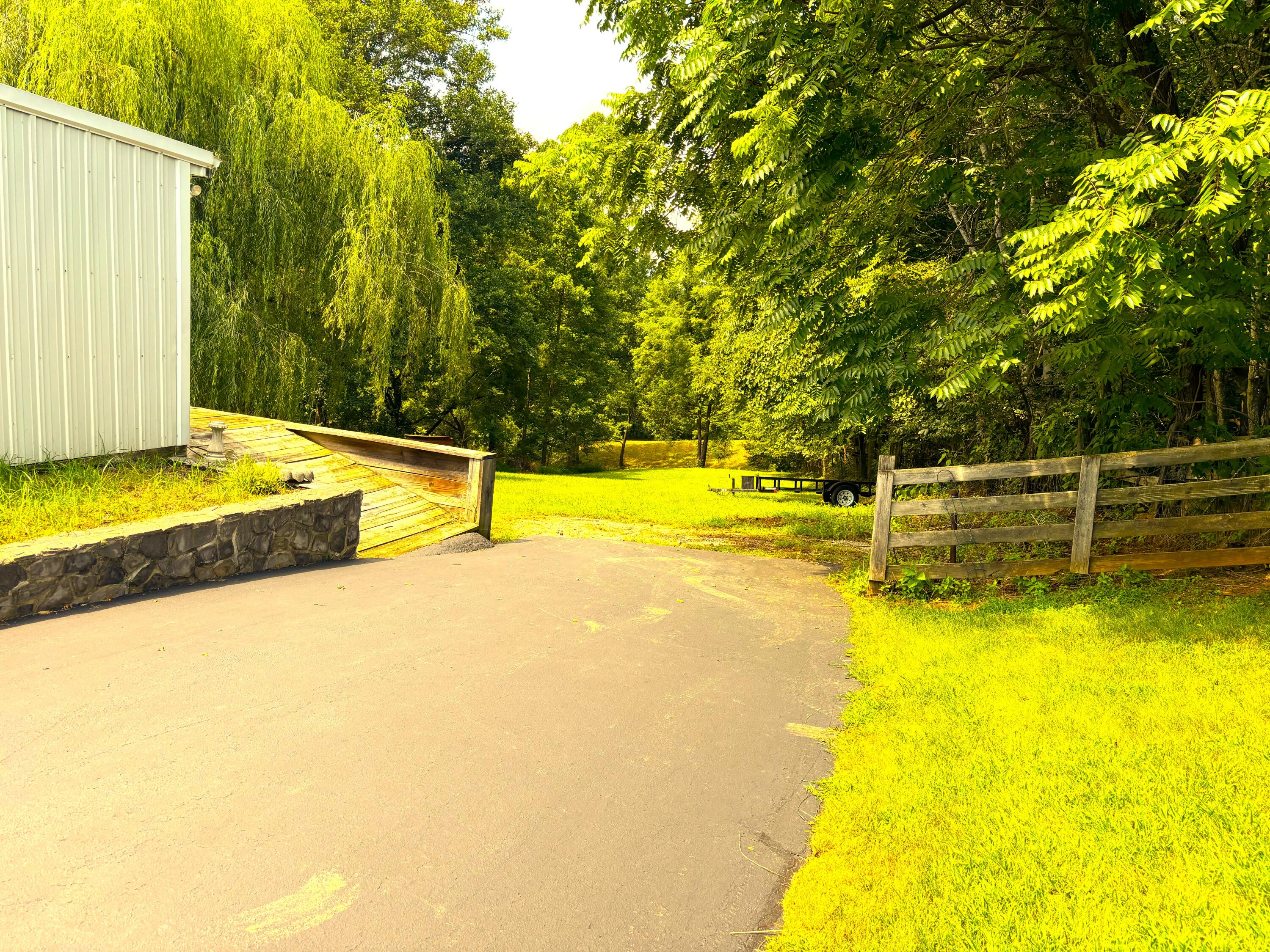 1235 Rock Spring RD
