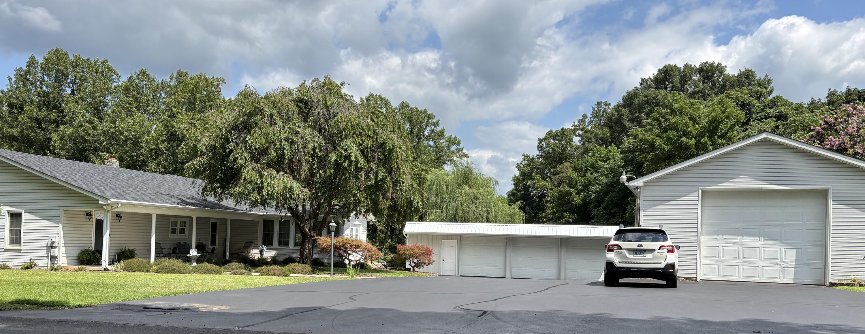 1235 Rock Spring RD