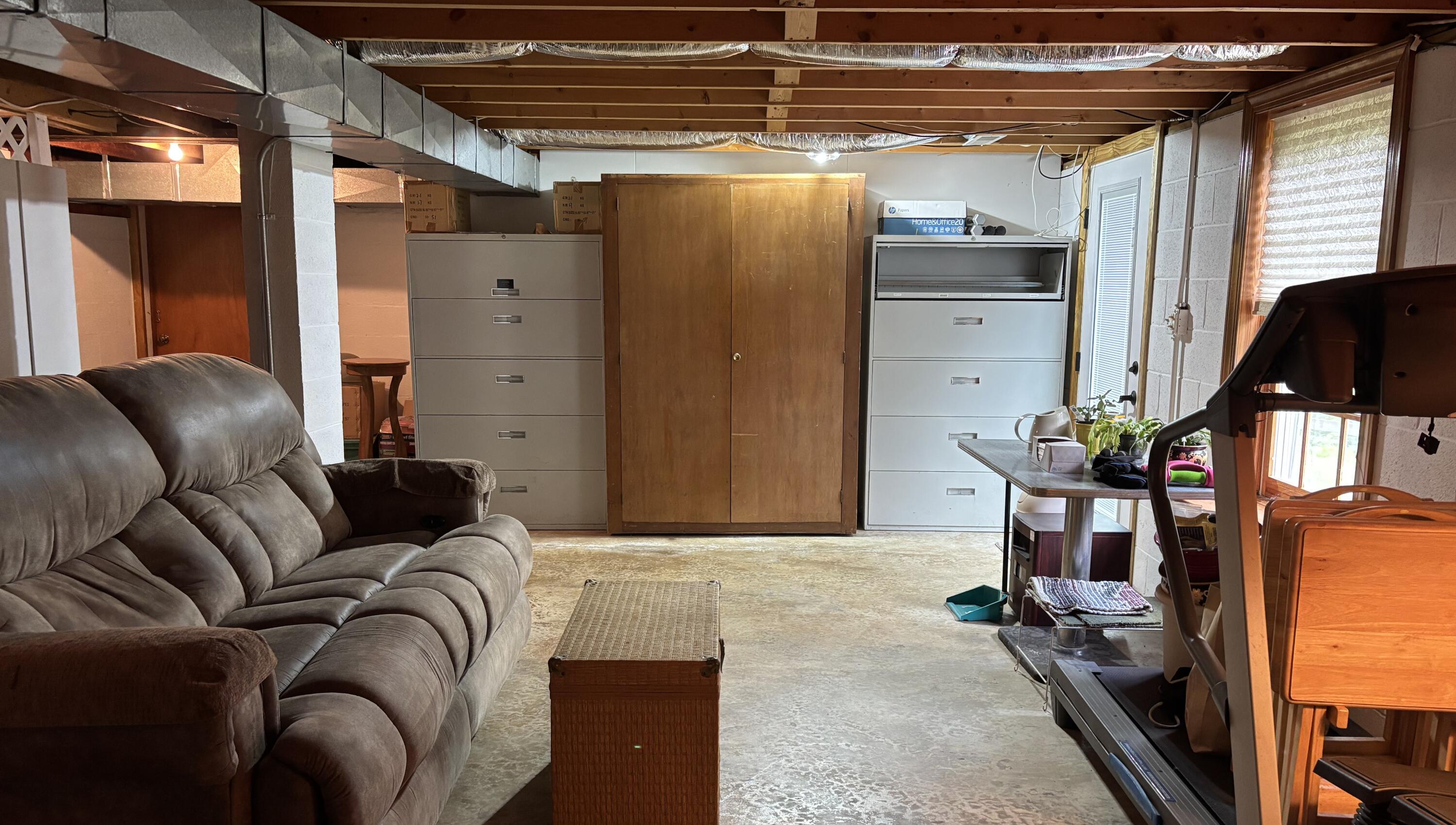 1235 Rock Spring RD