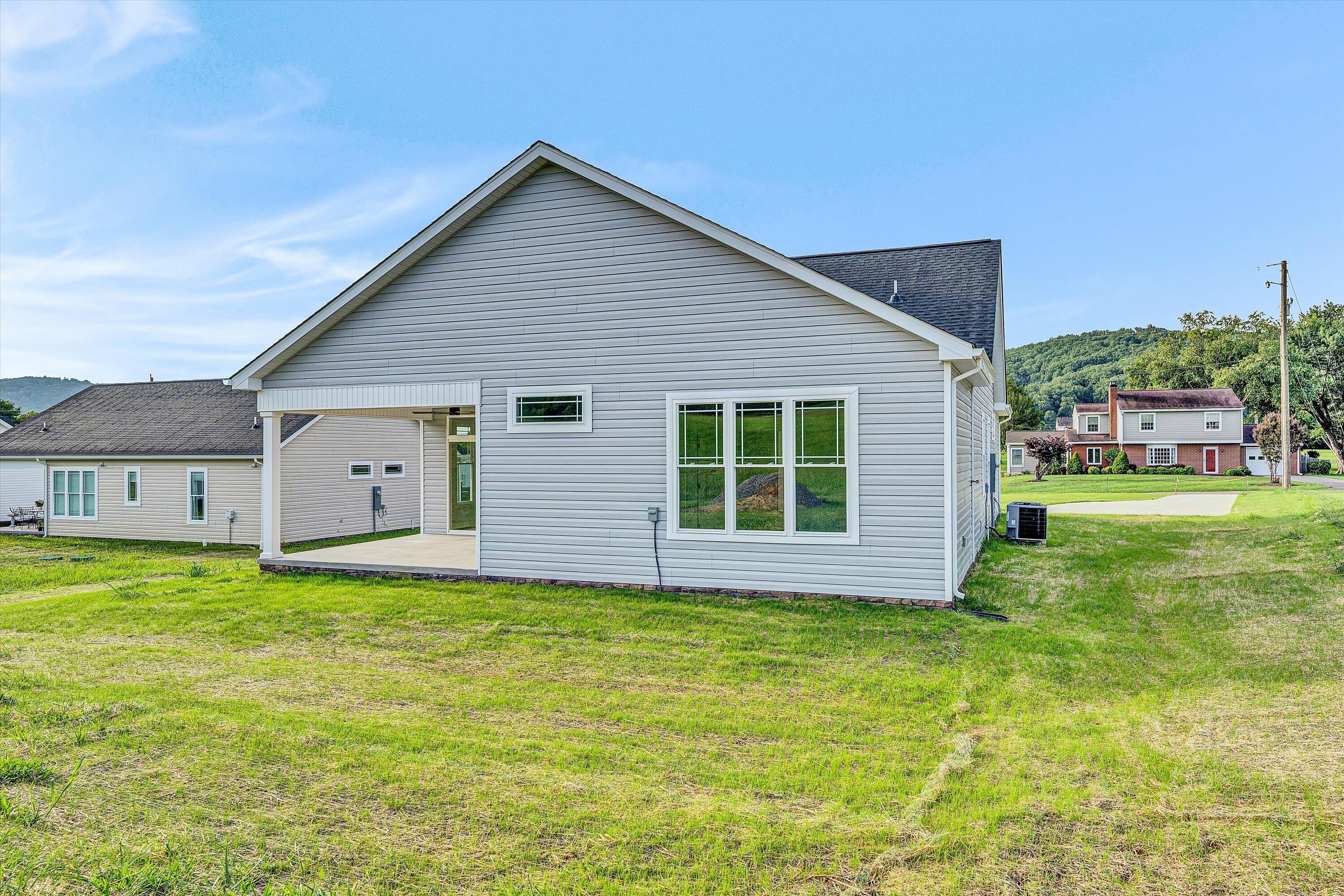 2704 STATON DR