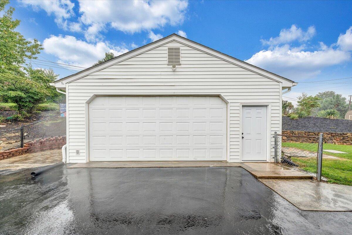 829 Pyrtle DR