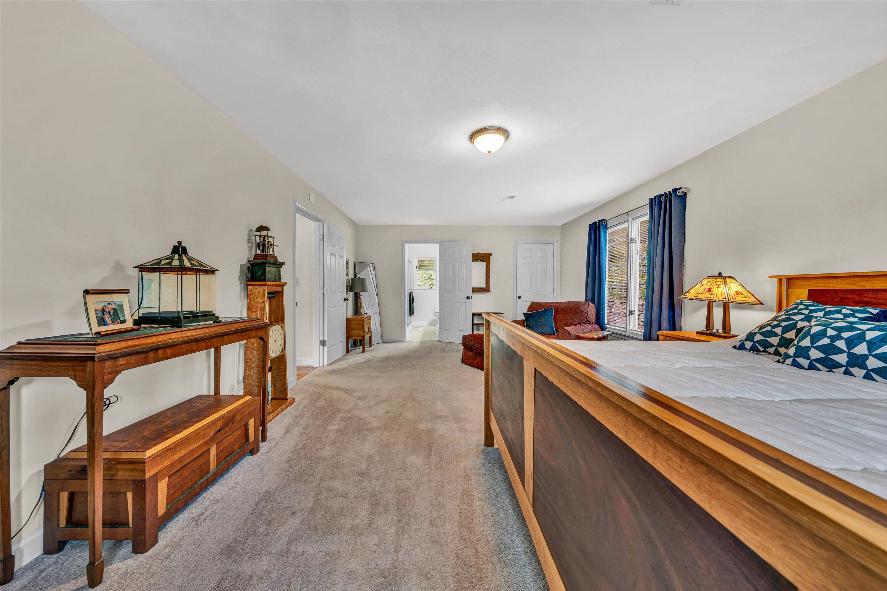 180 Forest DR