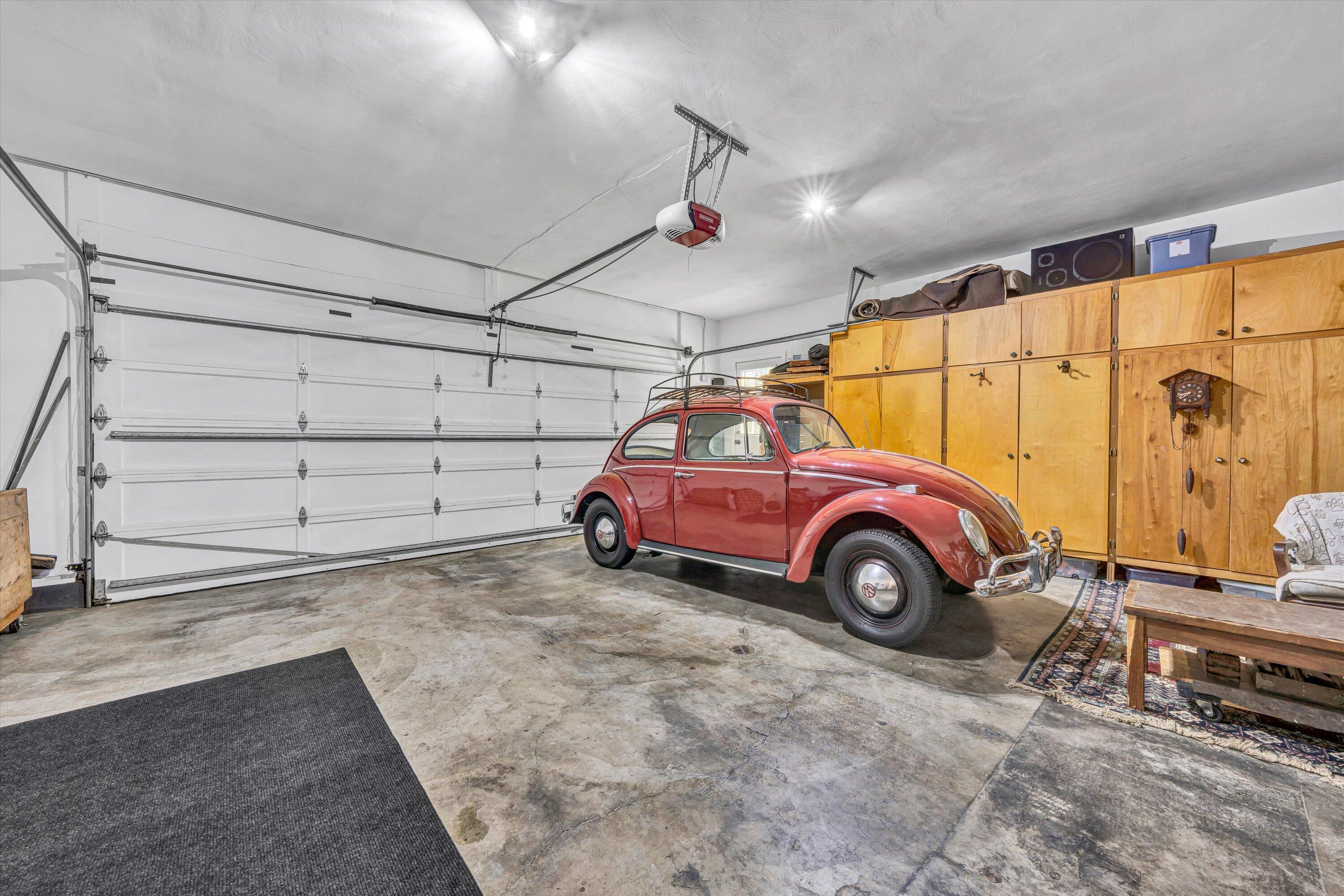 180 Forest DR