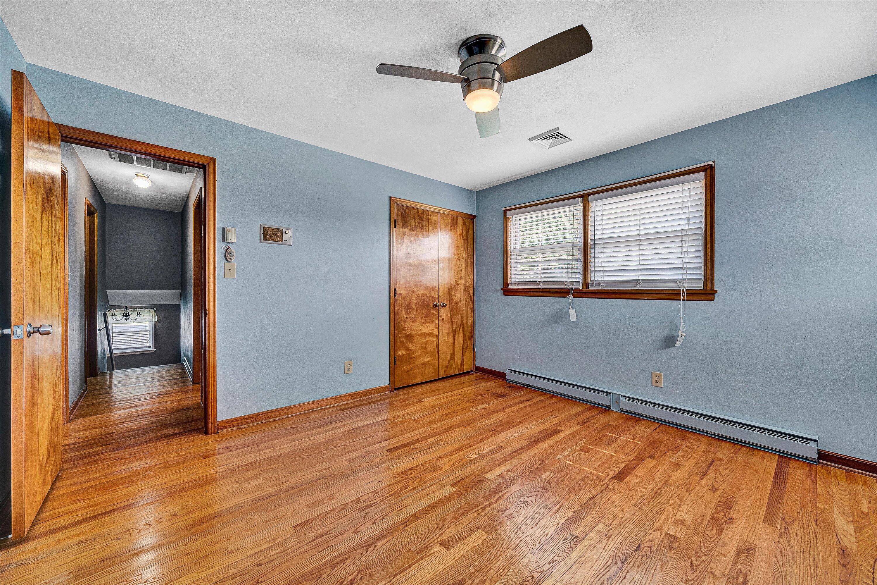 1403 Azalea ST
