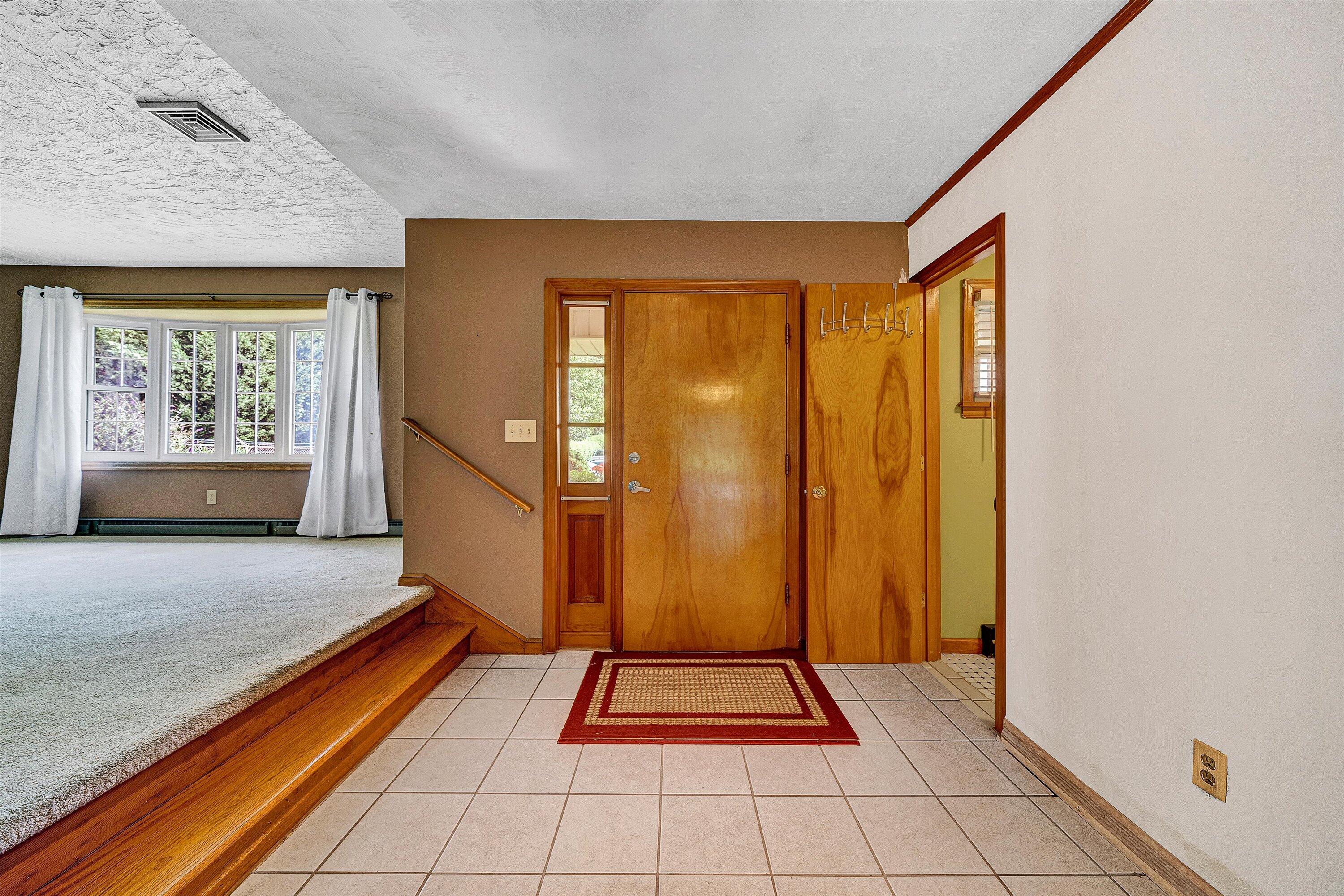 1403 Azalea ST