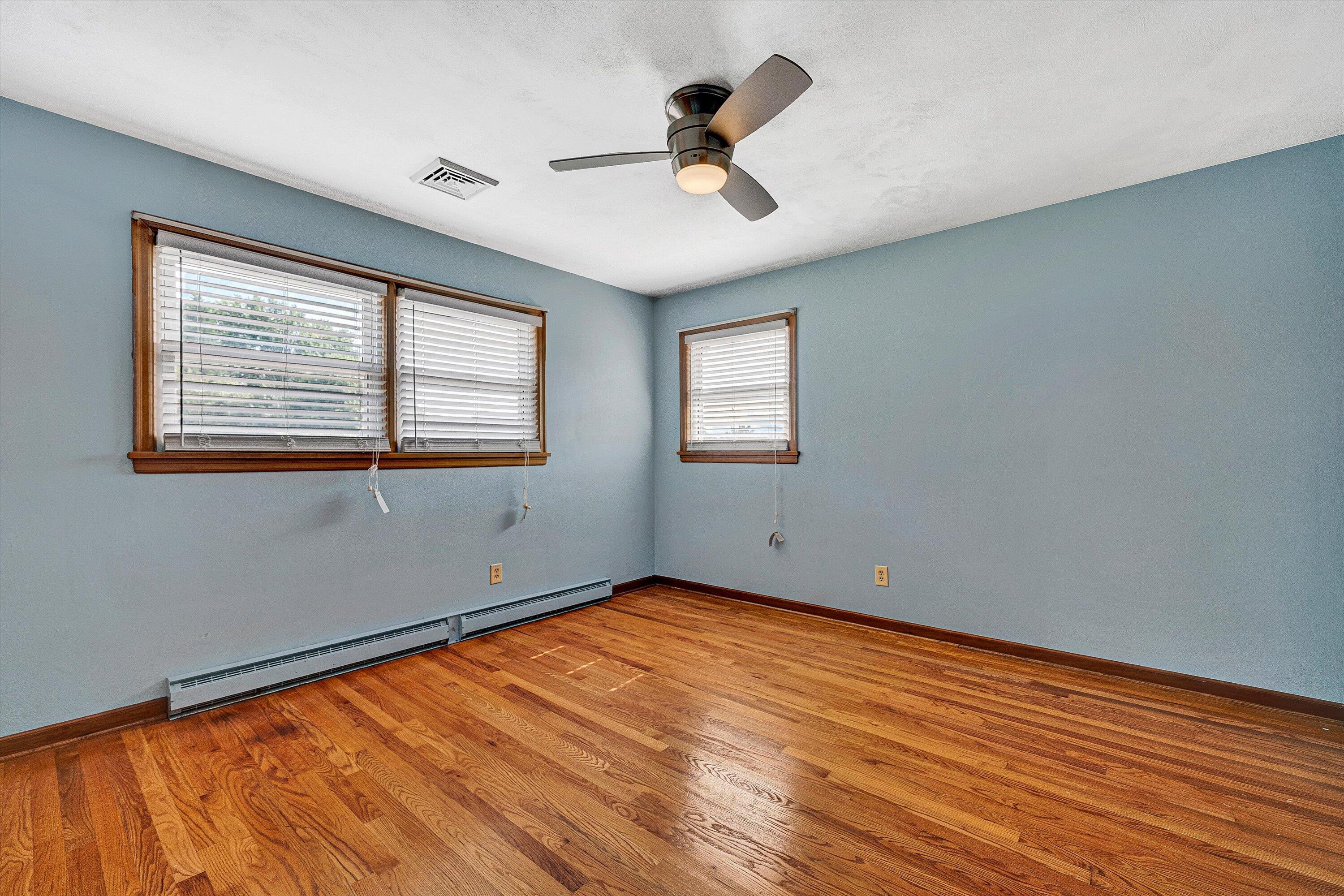 1403 Azalea ST