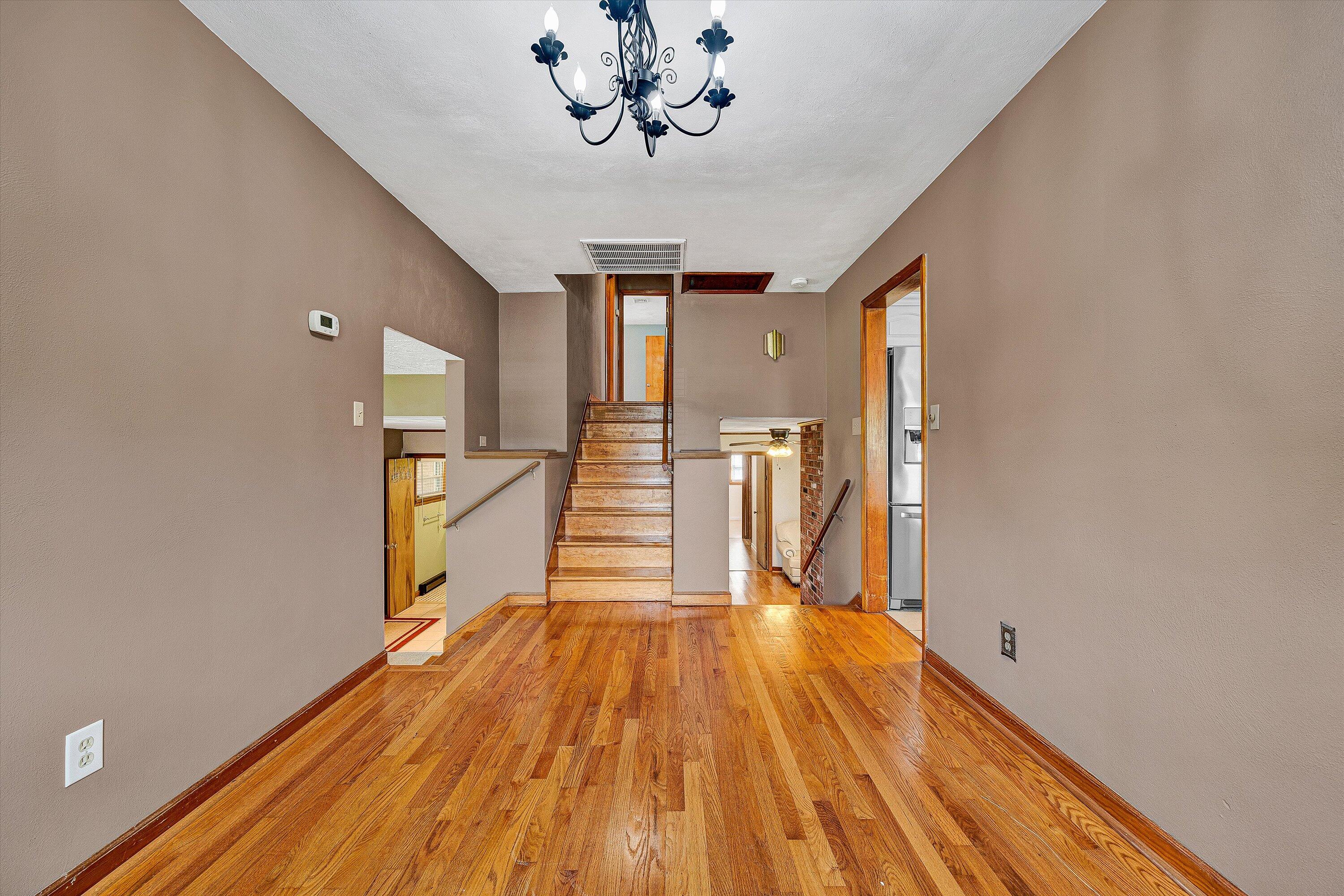 1403 Azalea ST