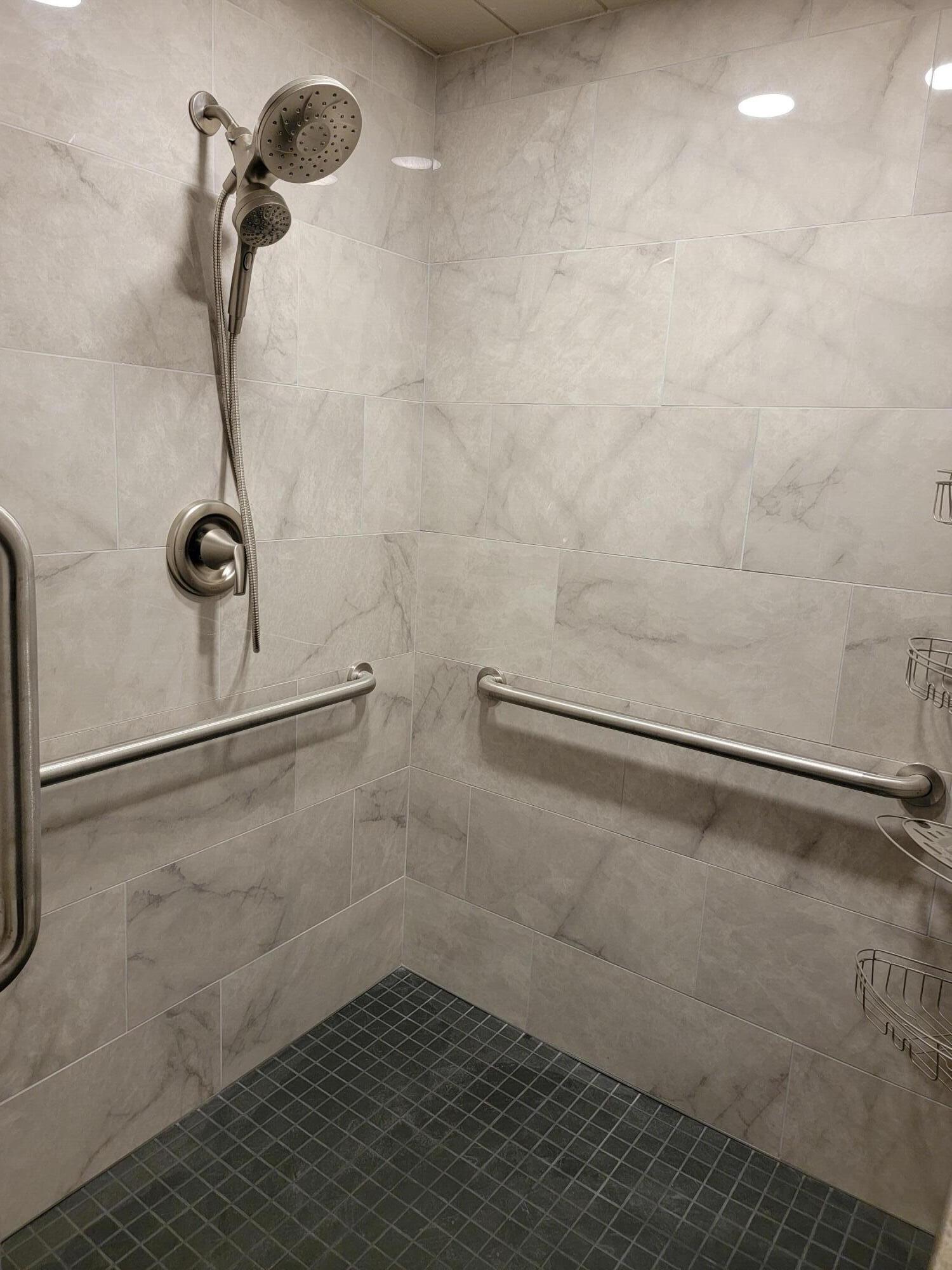 227 W Carrollton AVE