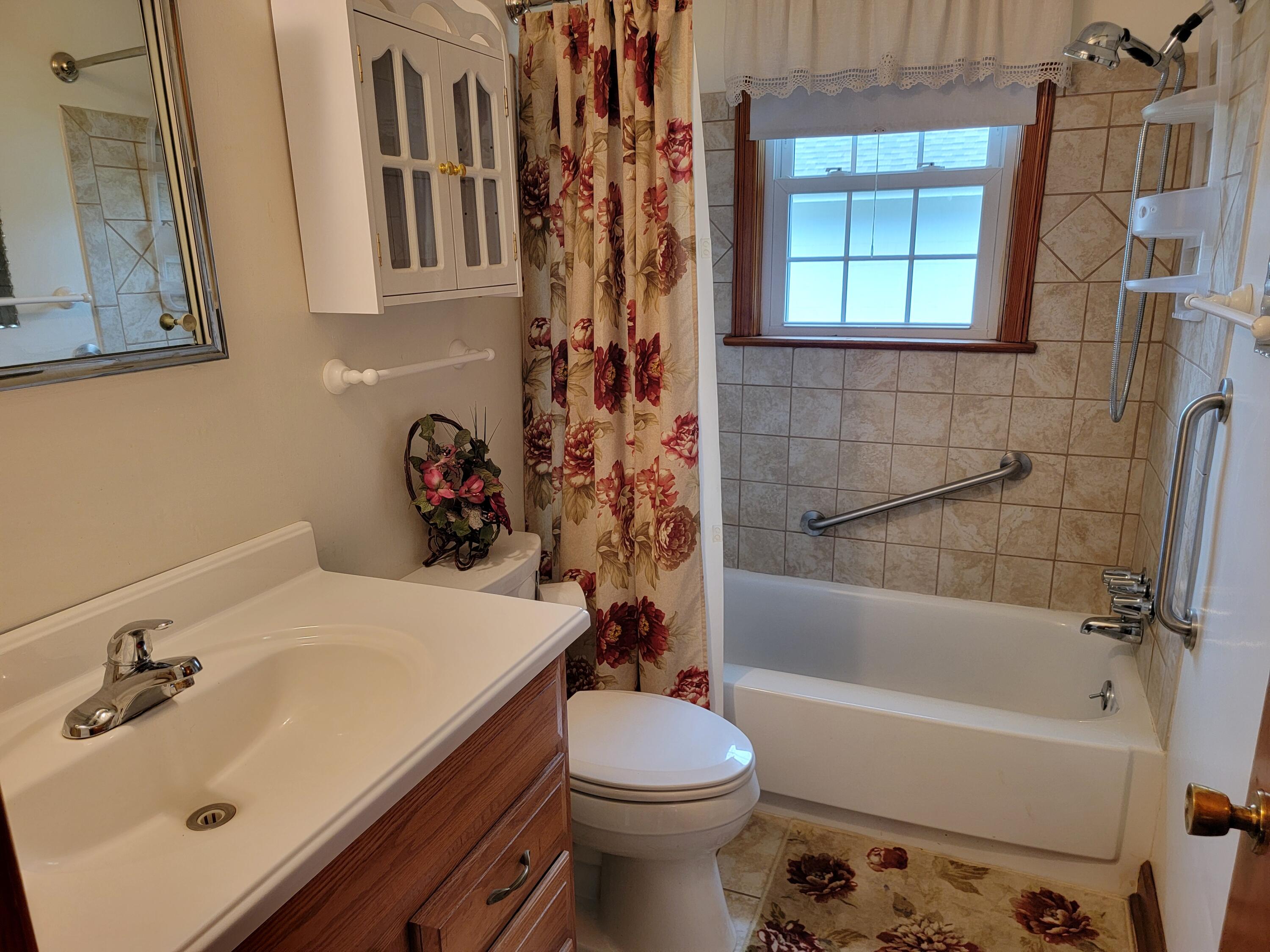 227 W Carrollton AVE