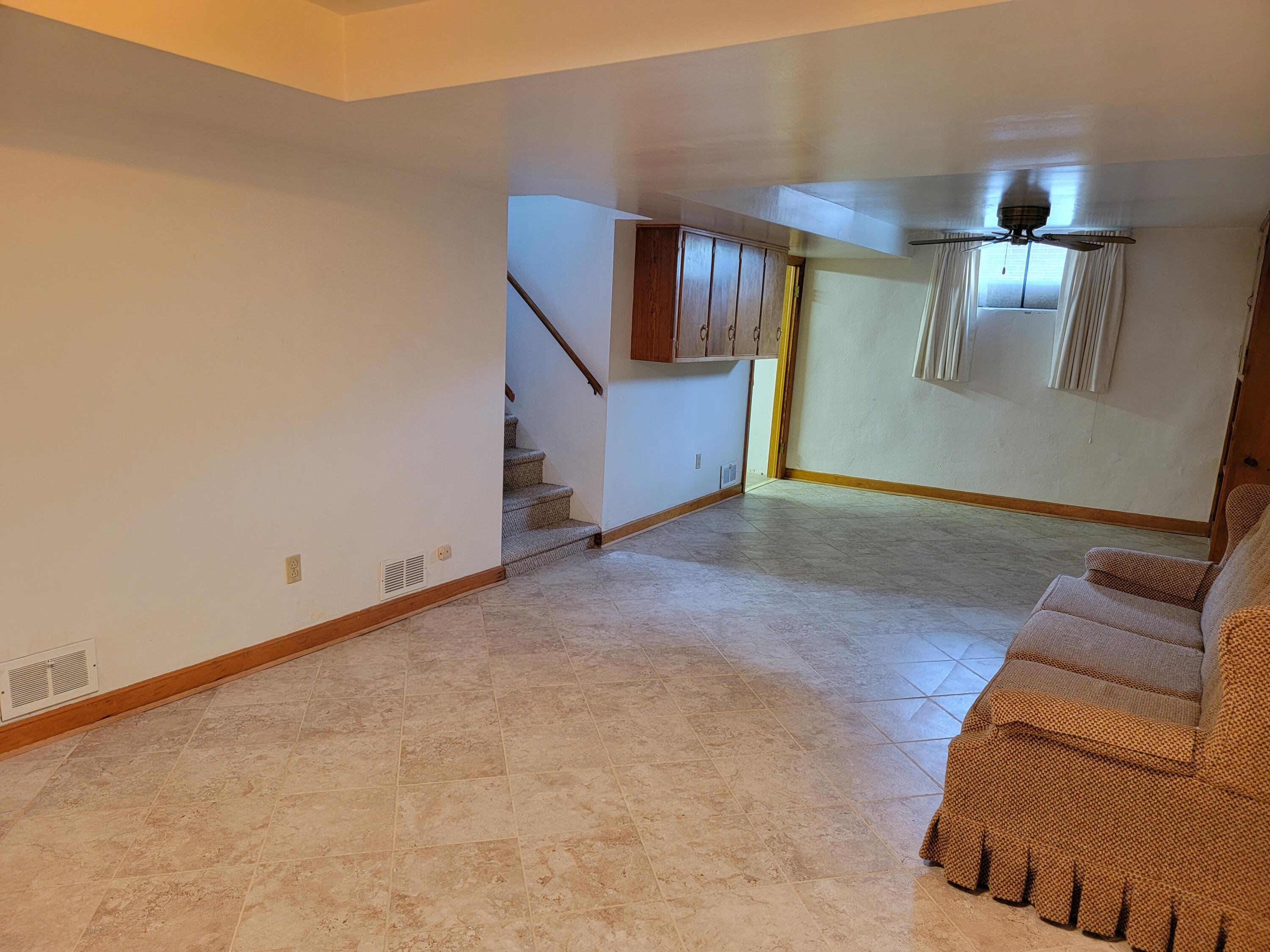 227 W Carrollton AVE