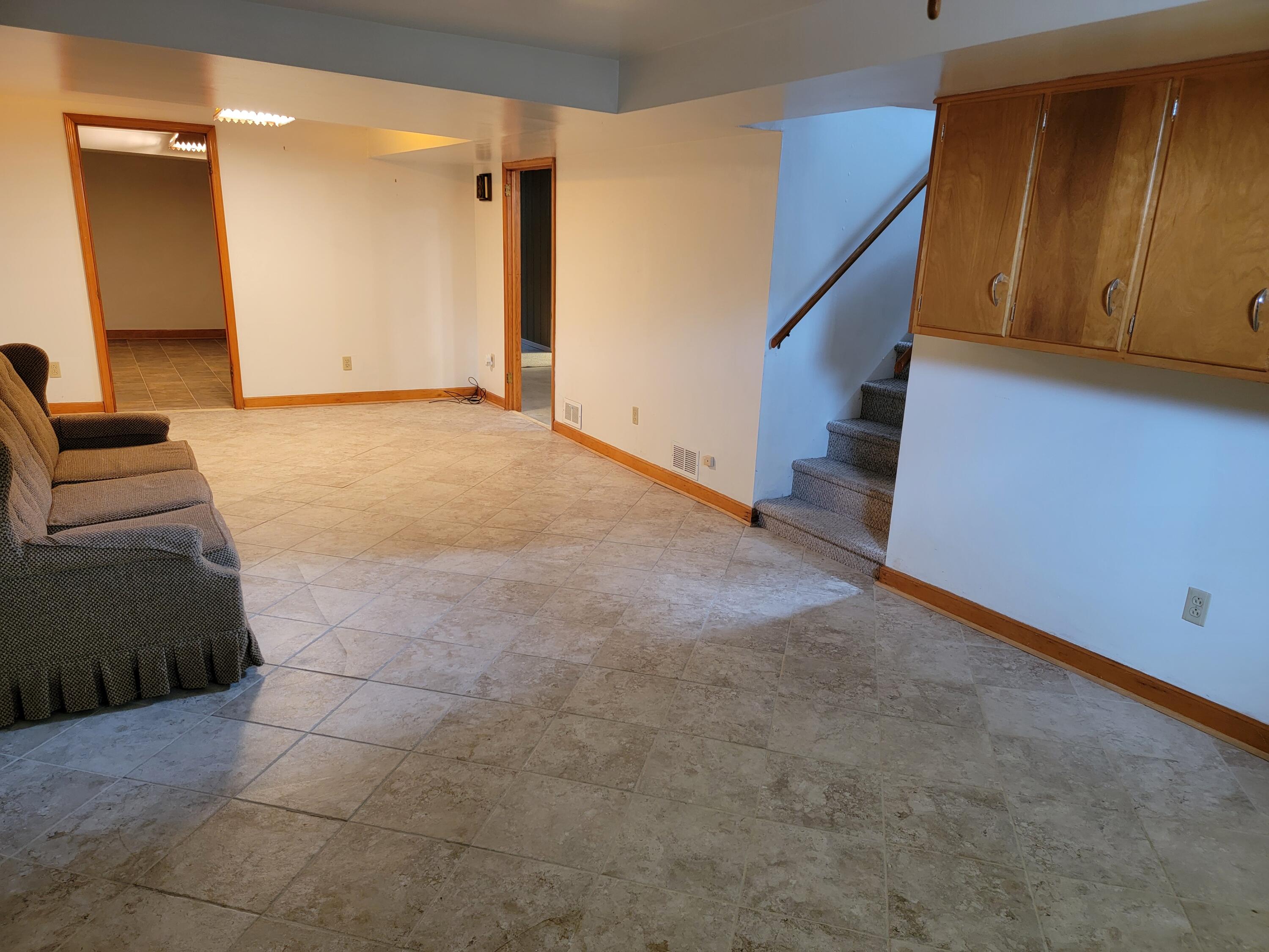 227 W Carrollton AVE