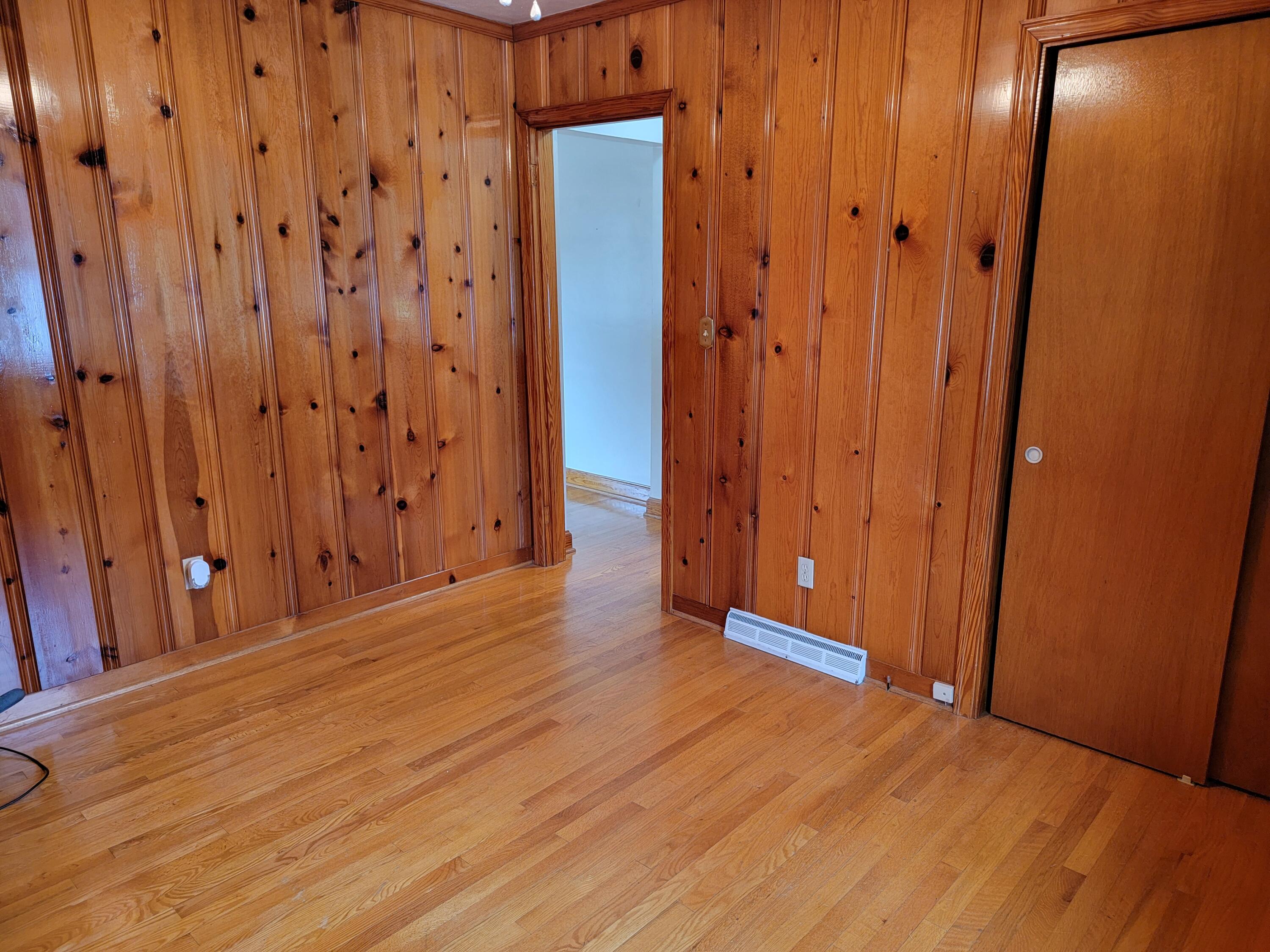 227 W Carrollton AVE