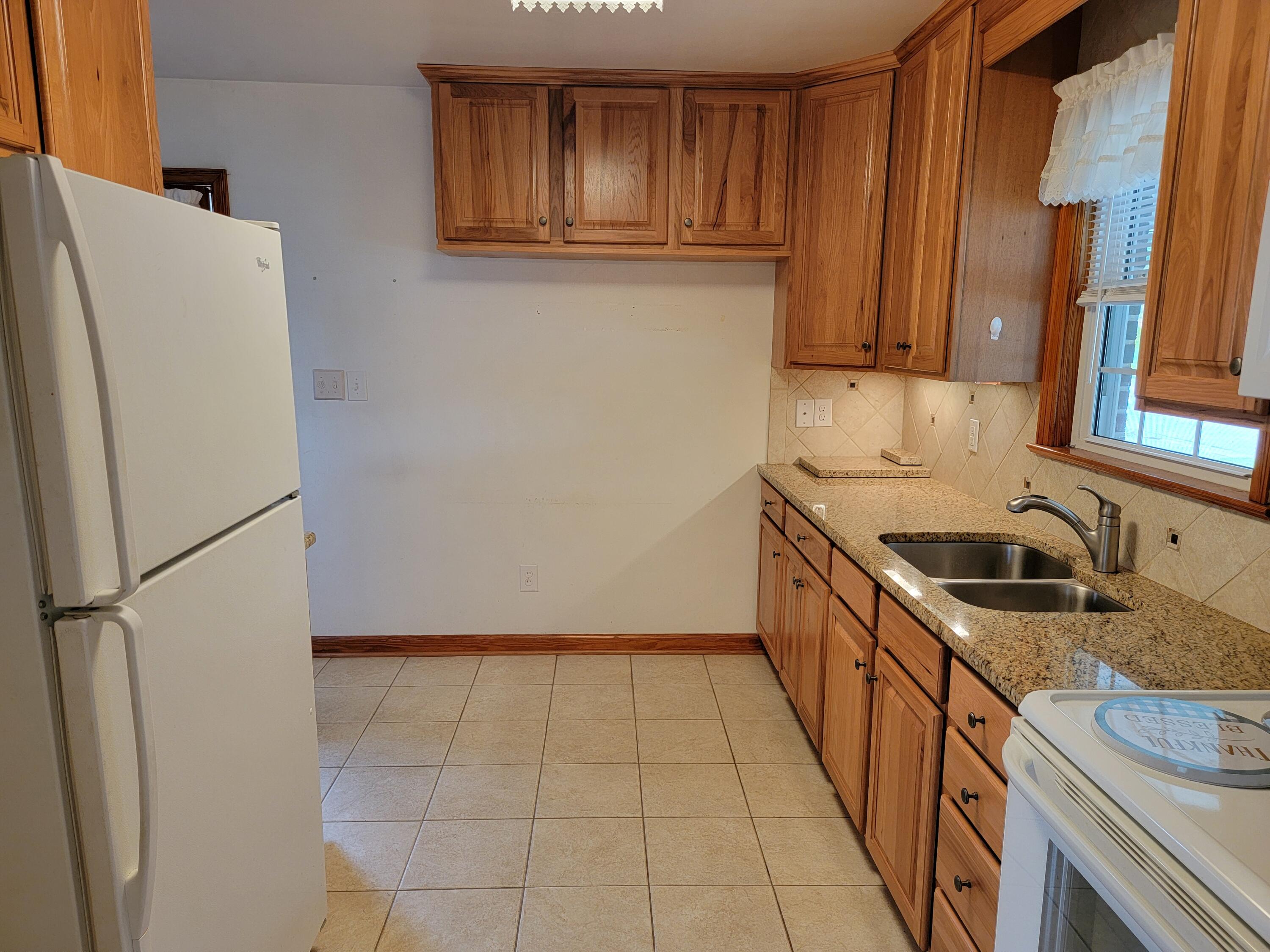 227 W Carrollton AVE