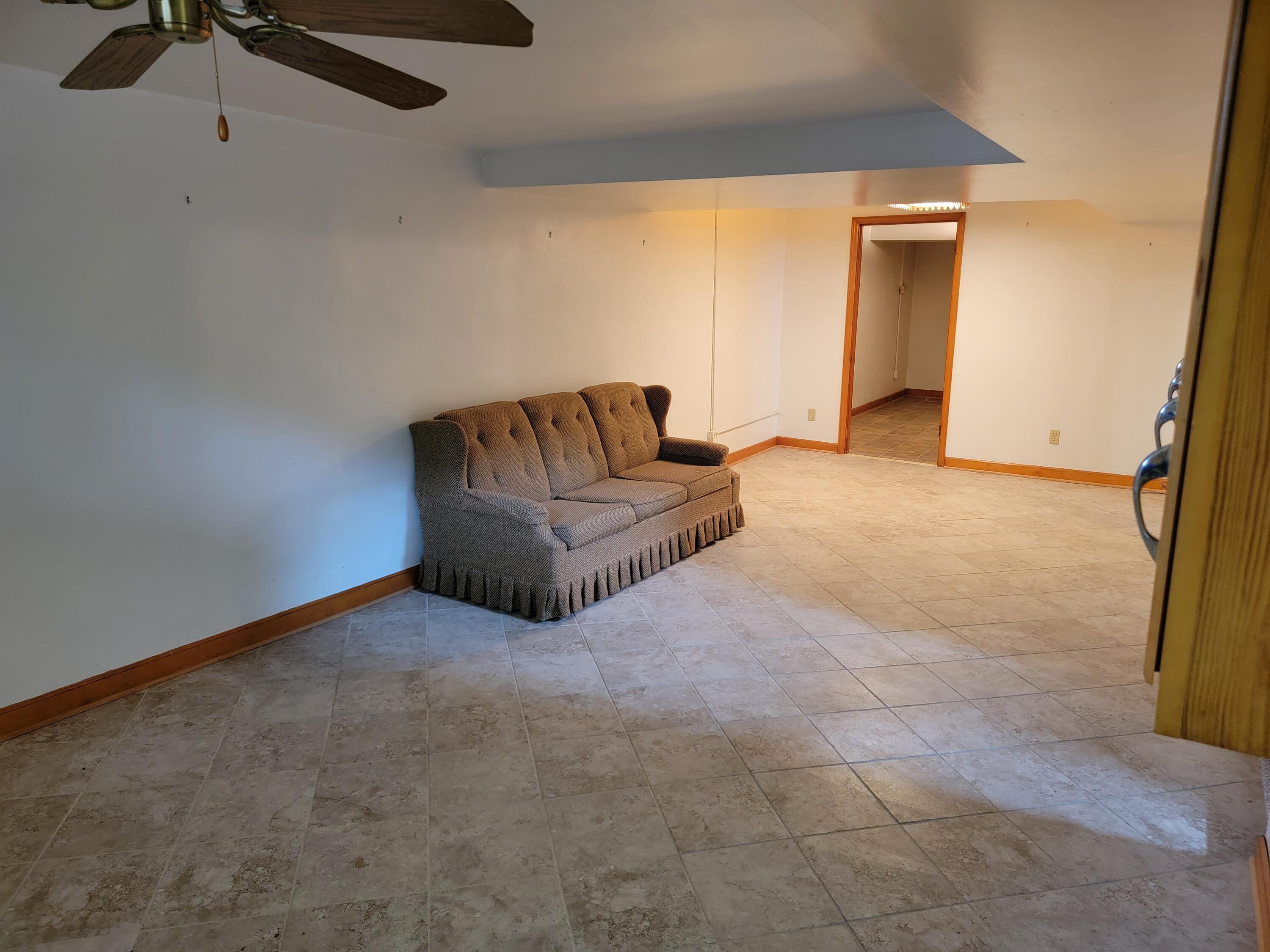 227 W Carrollton AVE