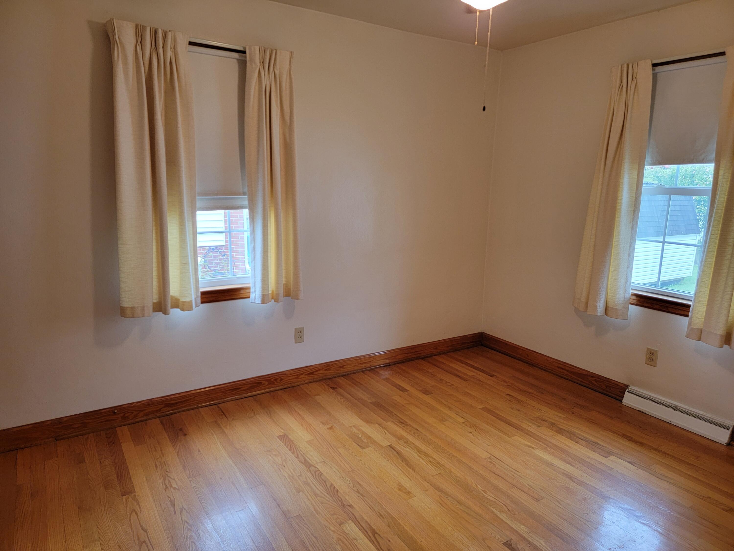 227 W Carrollton AVE