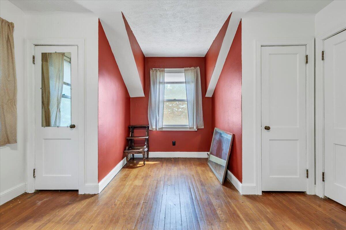 1500 Chatham Heights RD