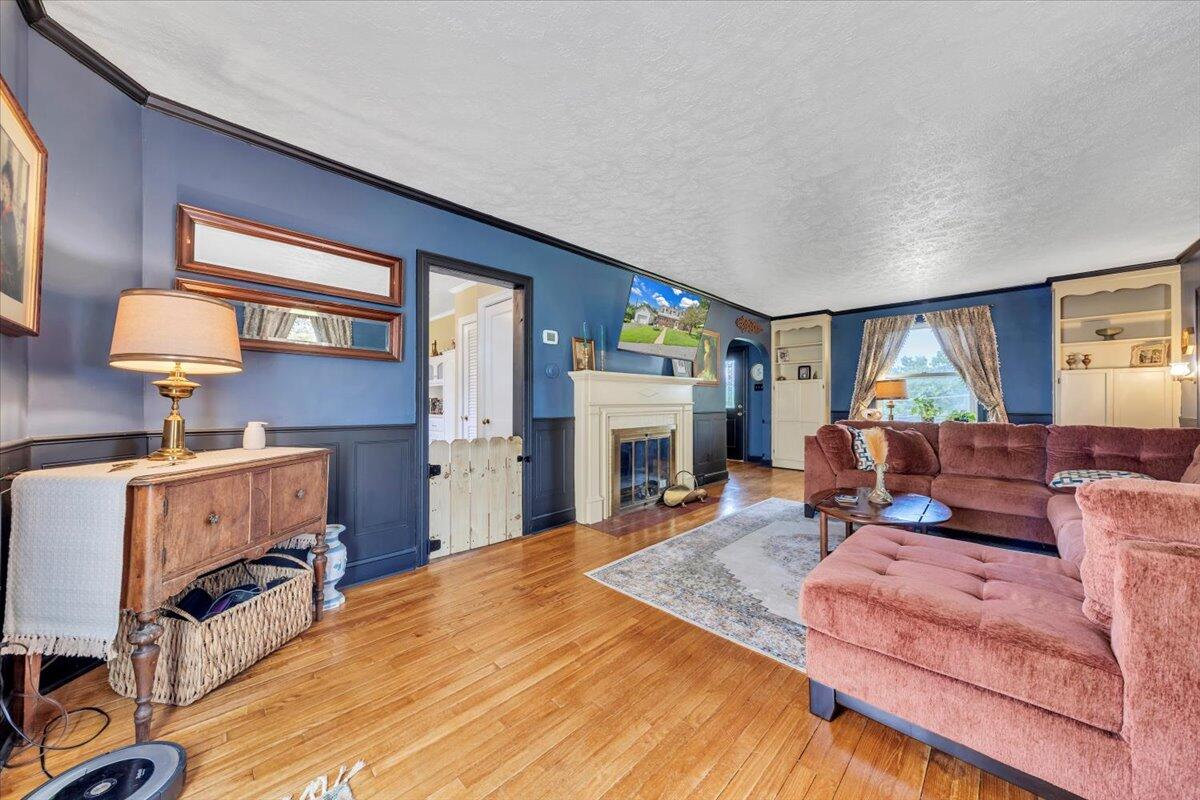 1500 Chatham Heights RD