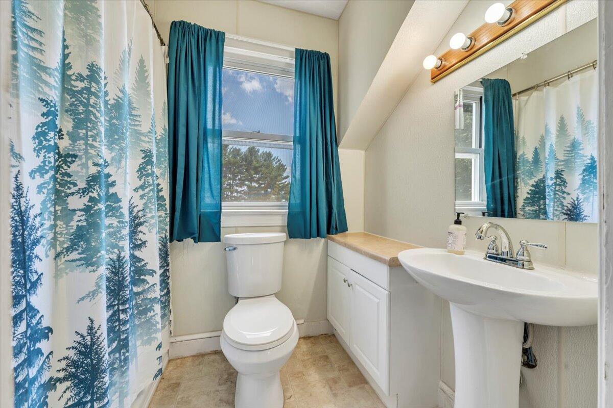 1500 Chatham Heights RD