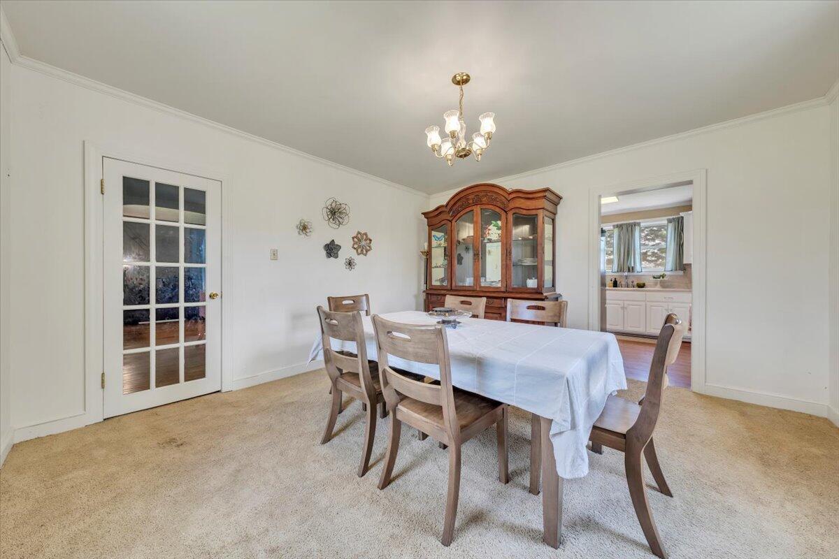 1500 Chatham Heights RD