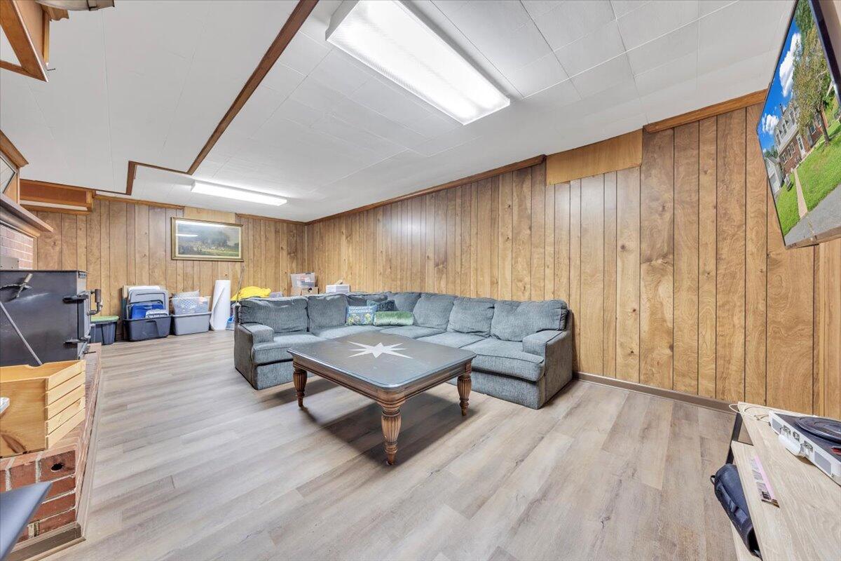 1500 Chatham Heights RD