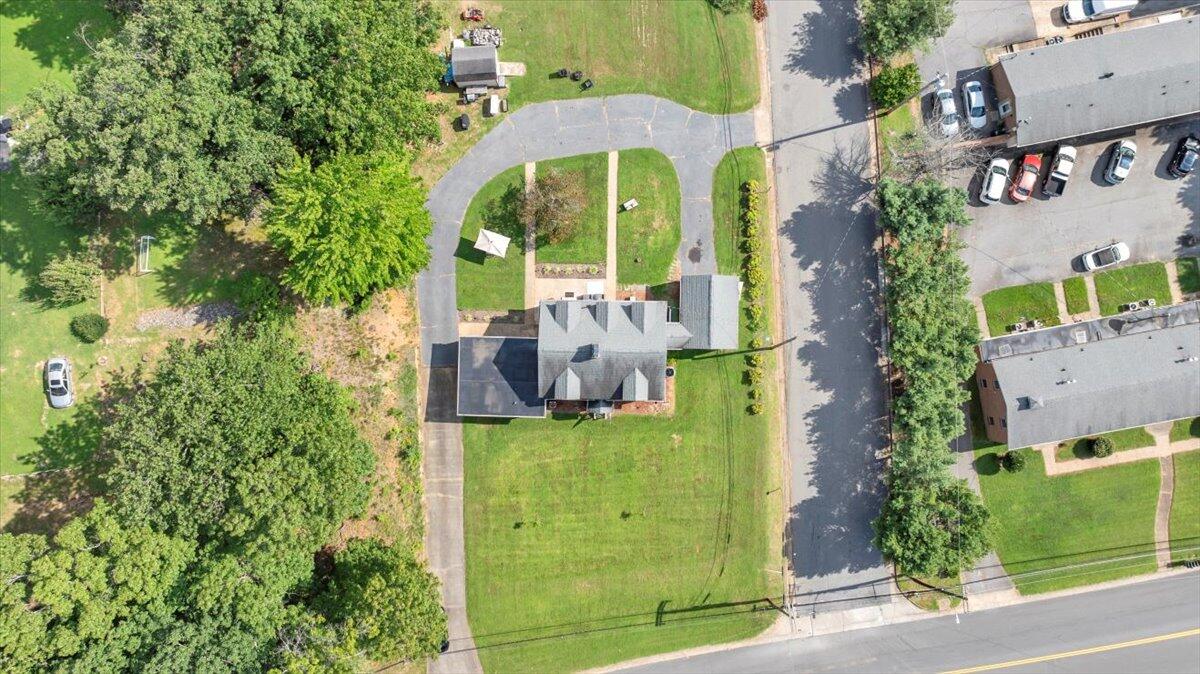 1500 Chatham Heights RD