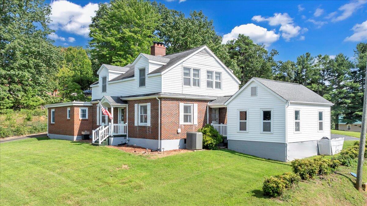 1500 Chatham Heights RD