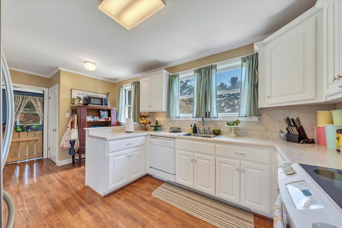 1500 Chatham Heights RD