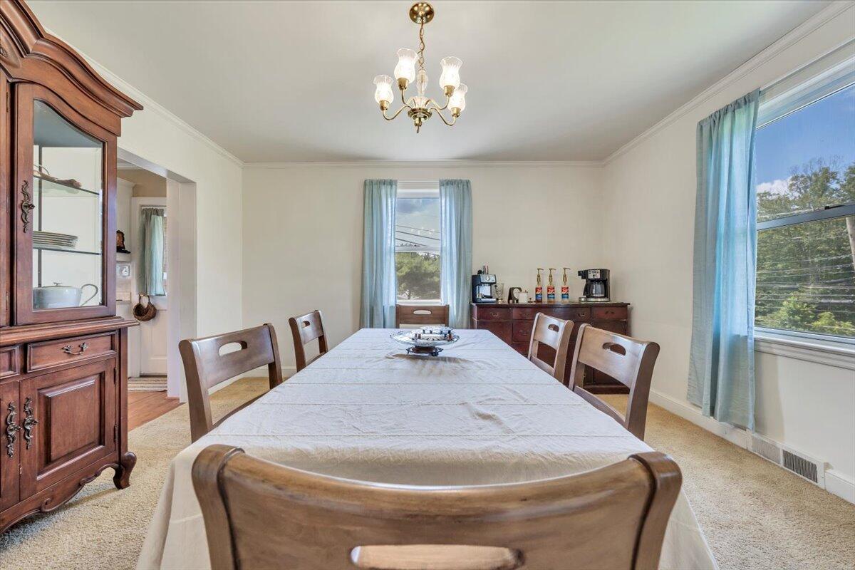 1500 Chatham Heights RD