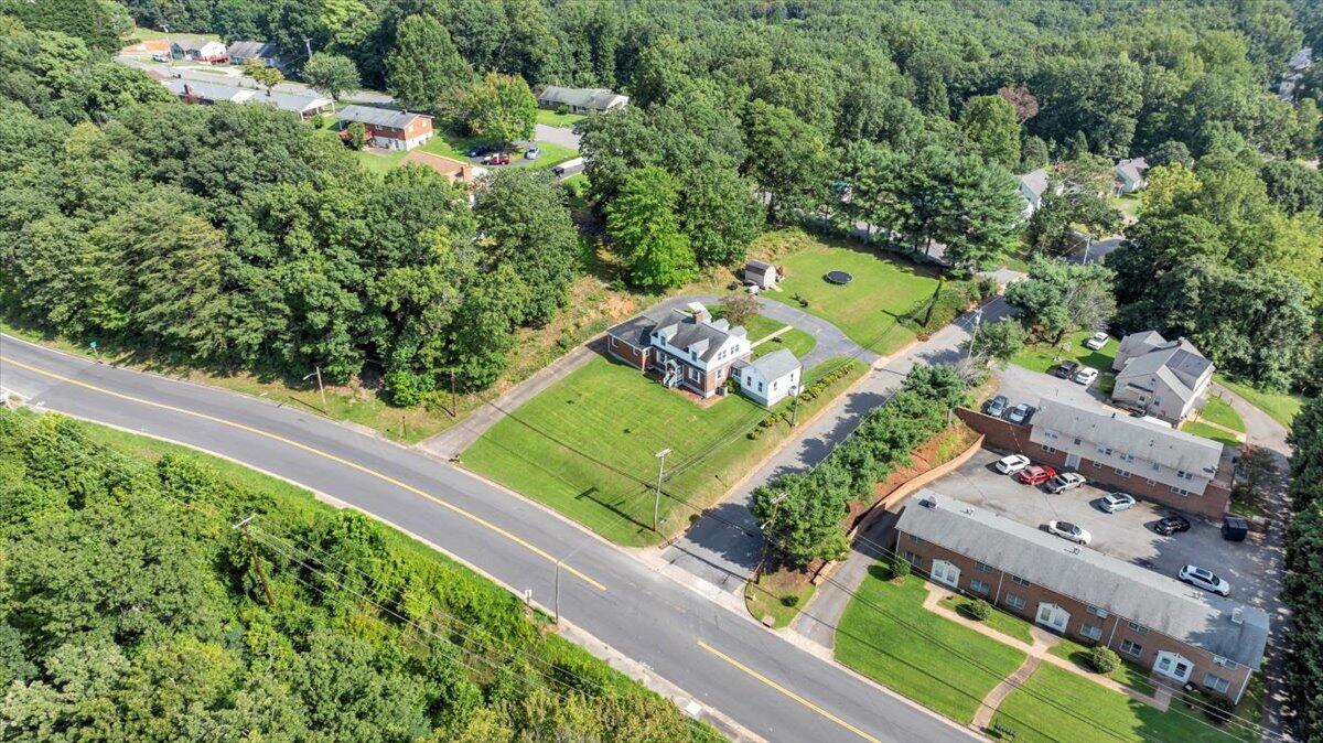 1500 Chatham Heights RD