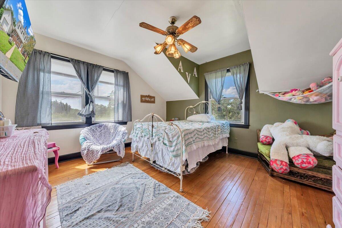 1500 Chatham Heights RD