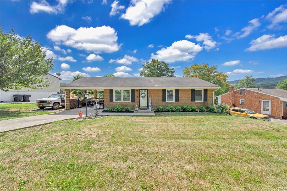 3077 Woodway RD