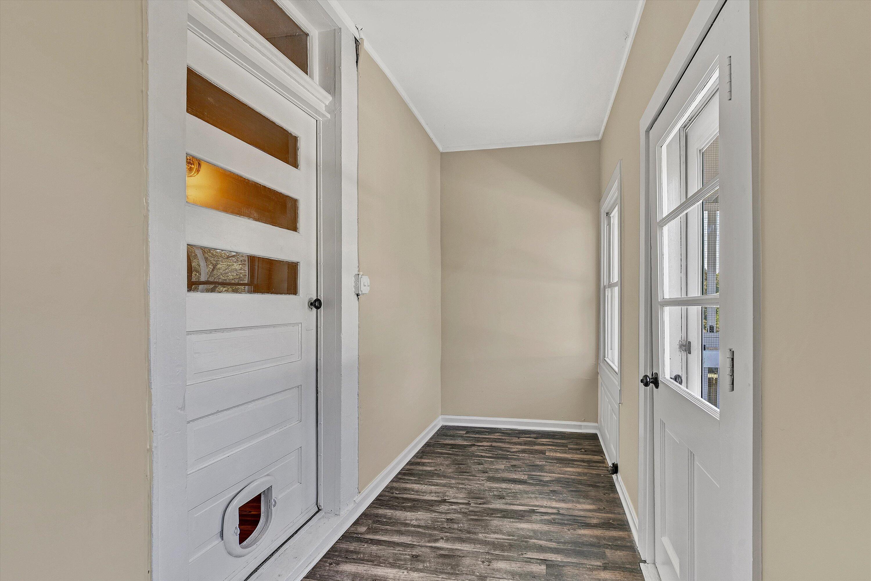 2225 Sabine AVE