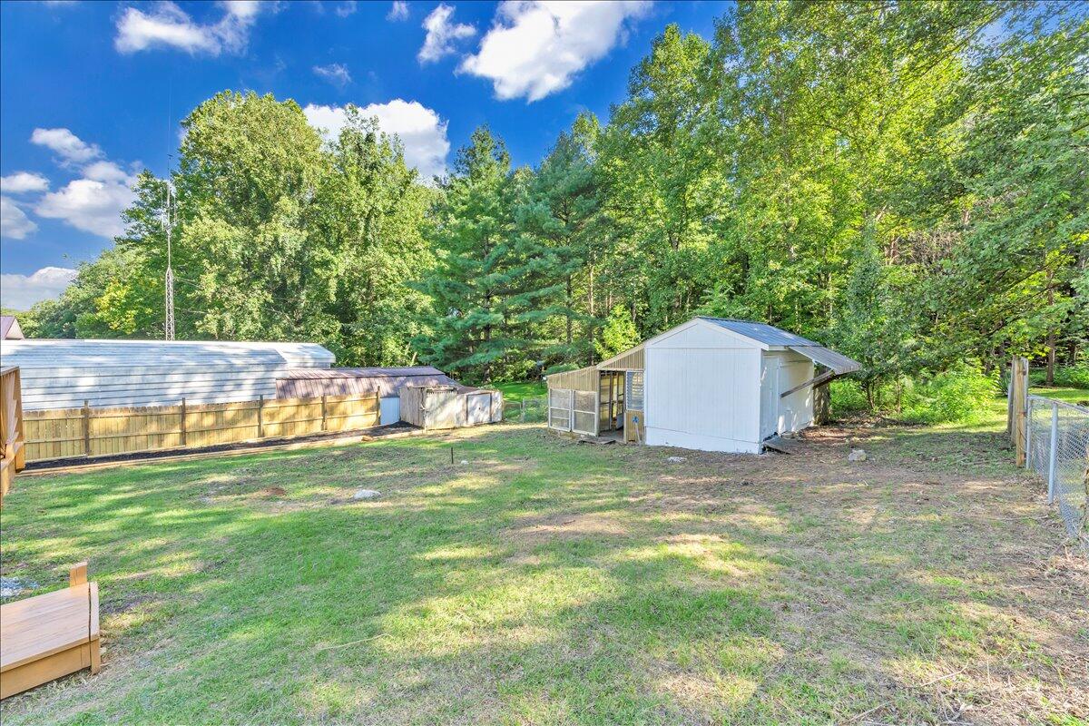 719 Estates RD SE