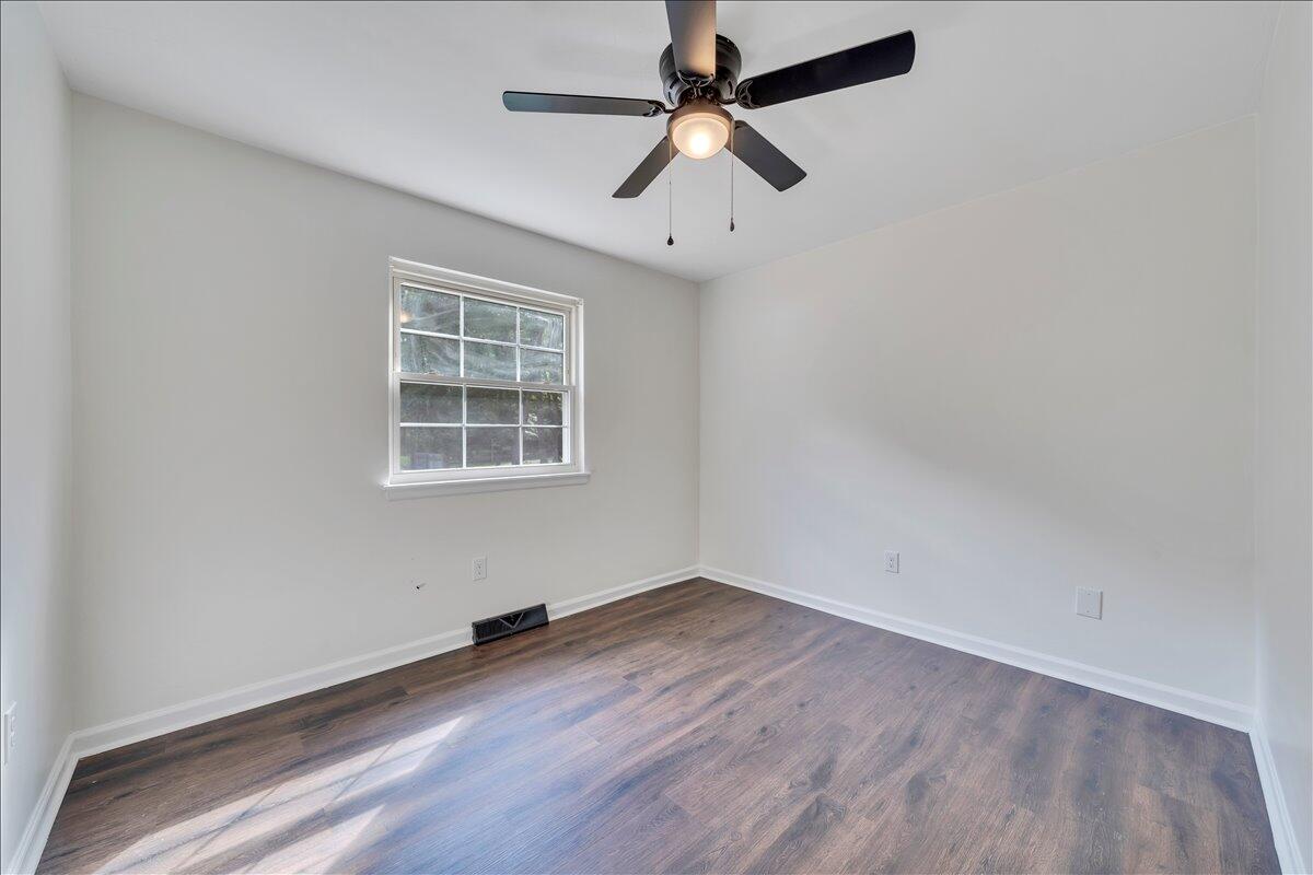 719 Estates RD SE